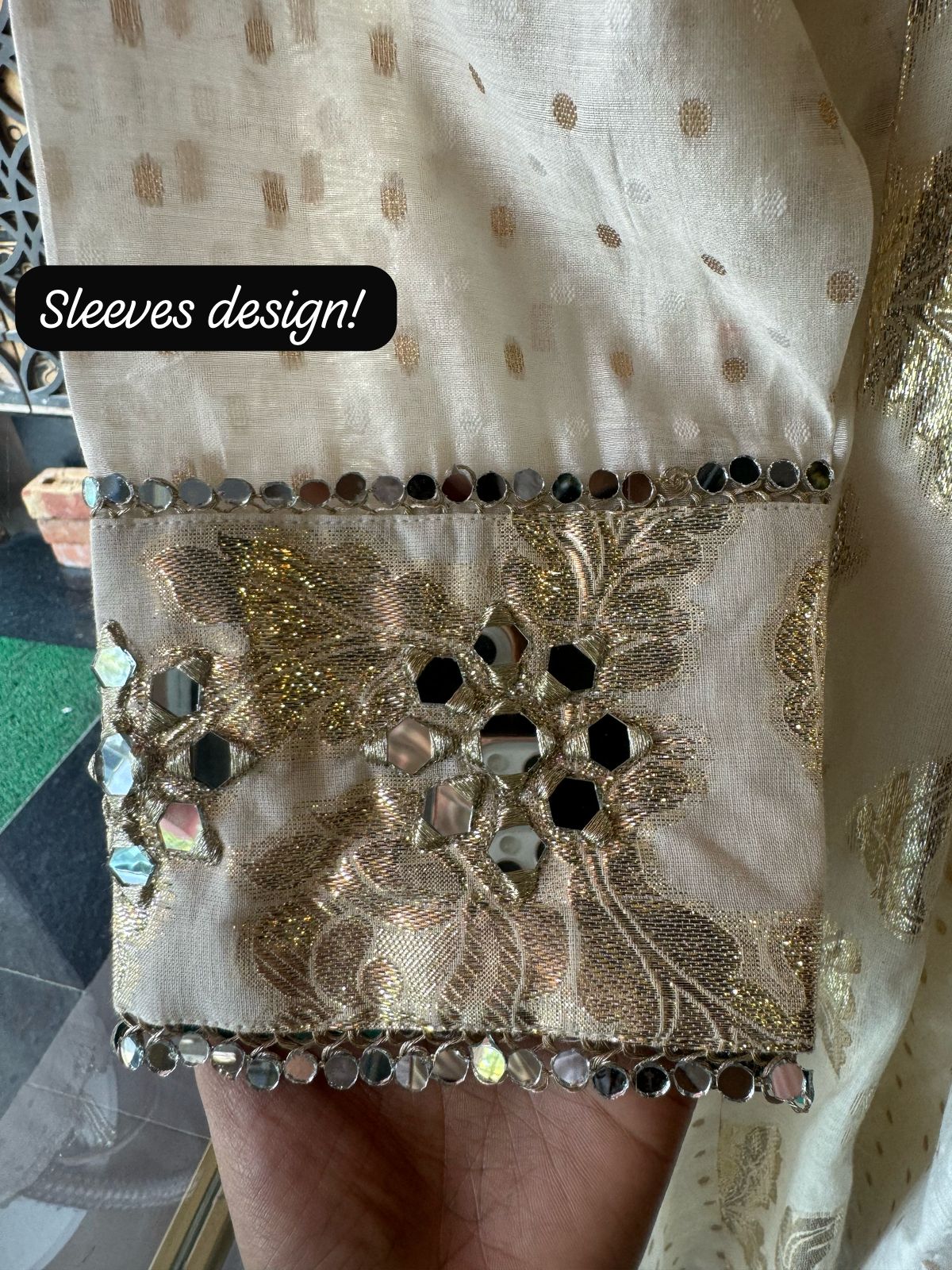 Presenting a very gorgeous stitched ivory full flared Anarkali suit with duppatta