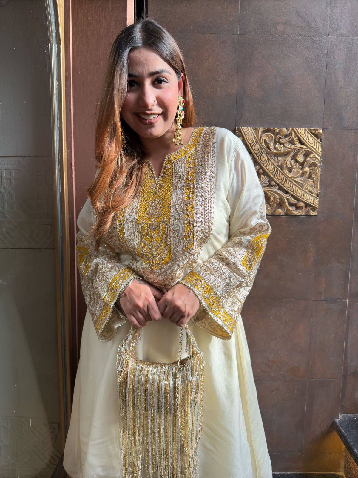 Pure 100% raw silk Kurta with Very beautiful Gold Zari