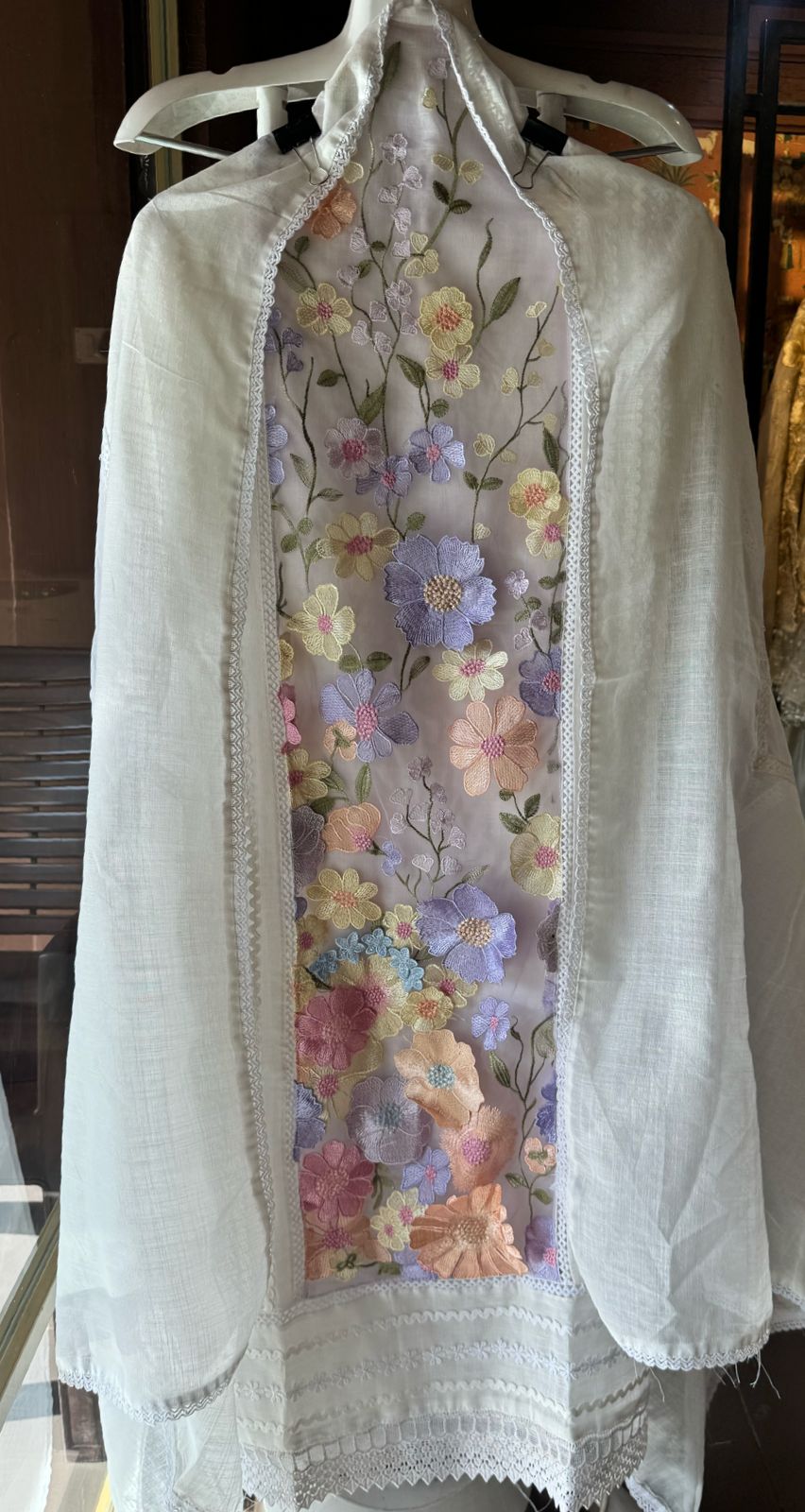 3D Multi coloured flower Designer front