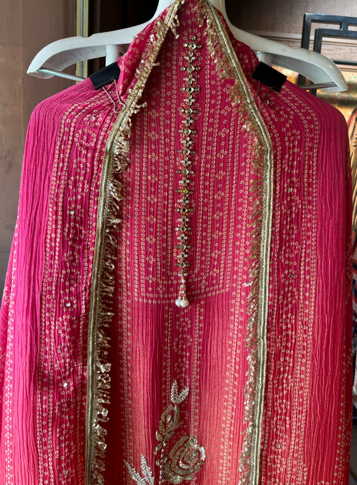 Crushed stretchable Tissue fabric