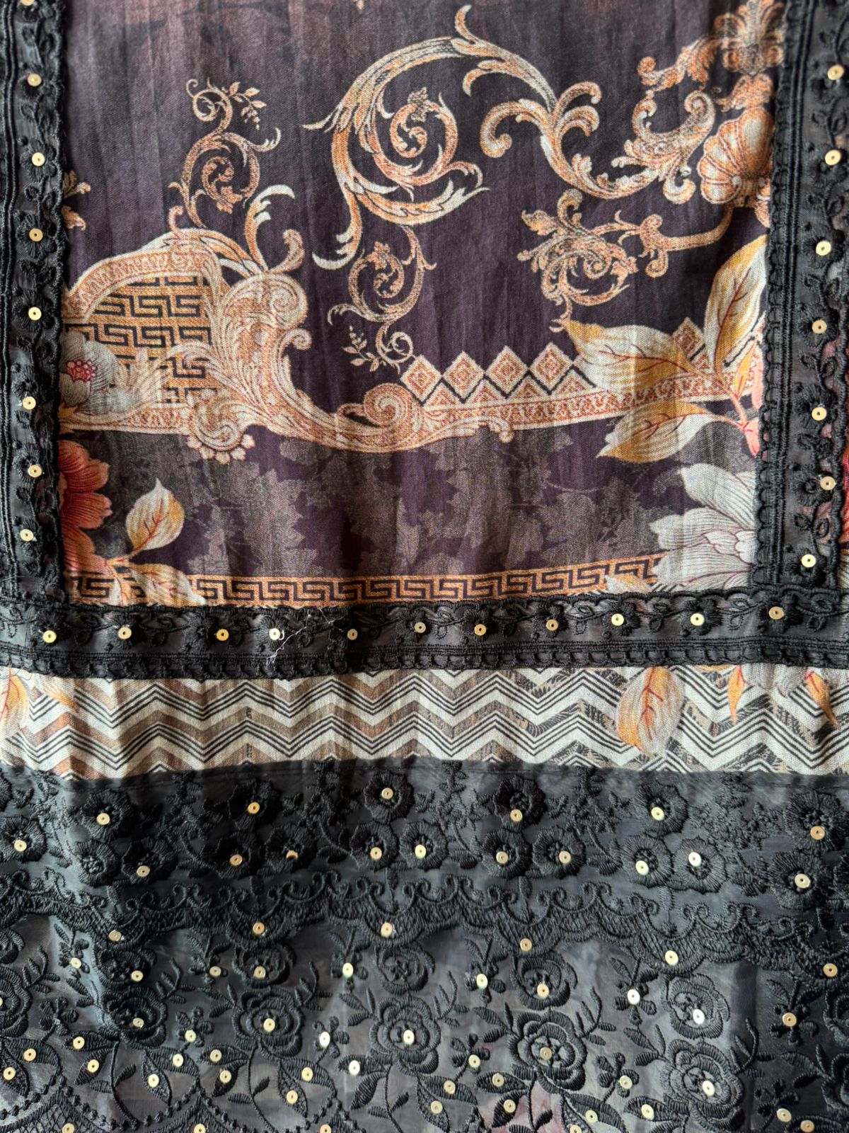 Shop Our New digital Pakistani printed designer suit with Lace concept