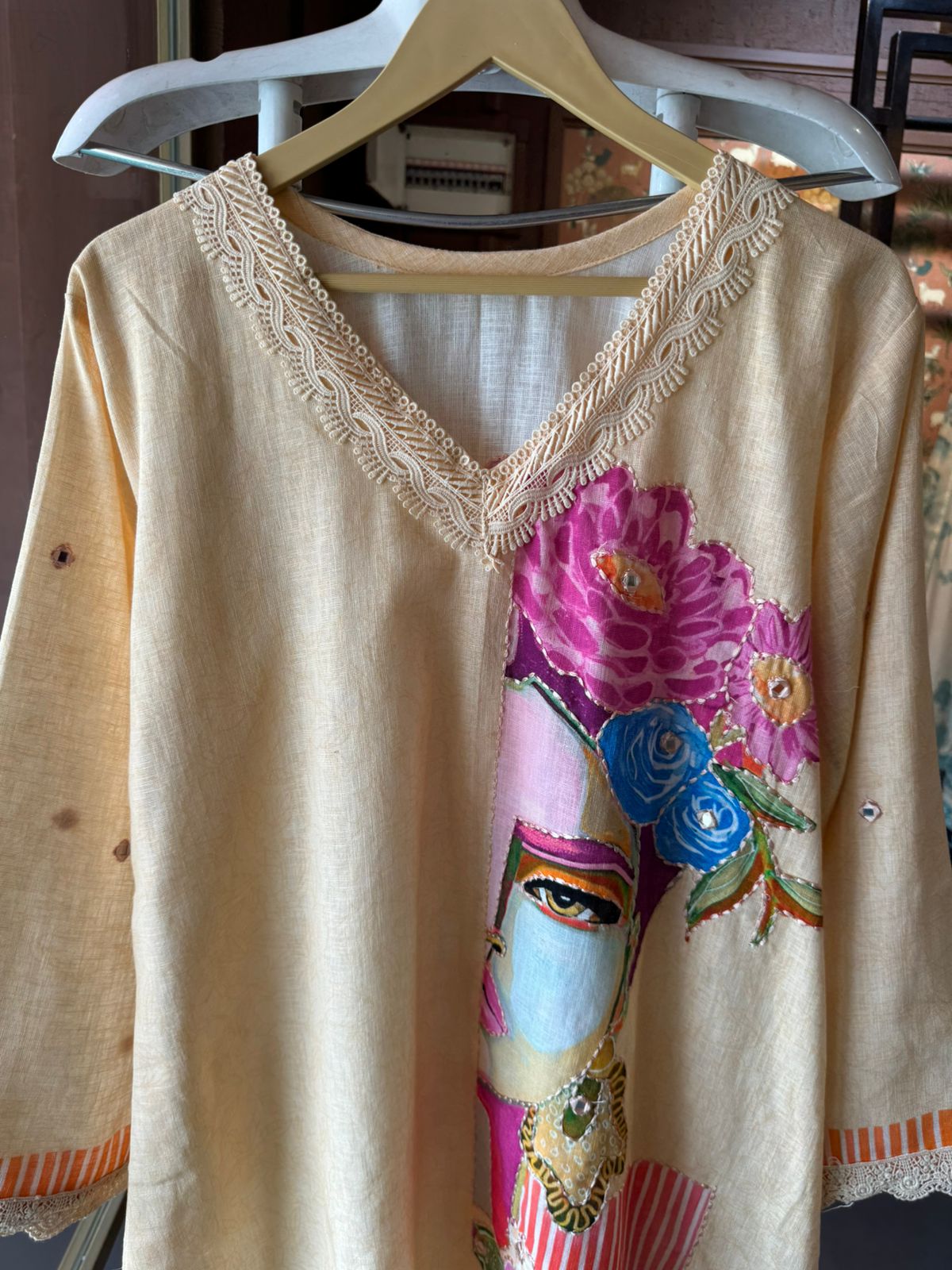 Pure 100% linen coord set with Crochia lace details on the neck