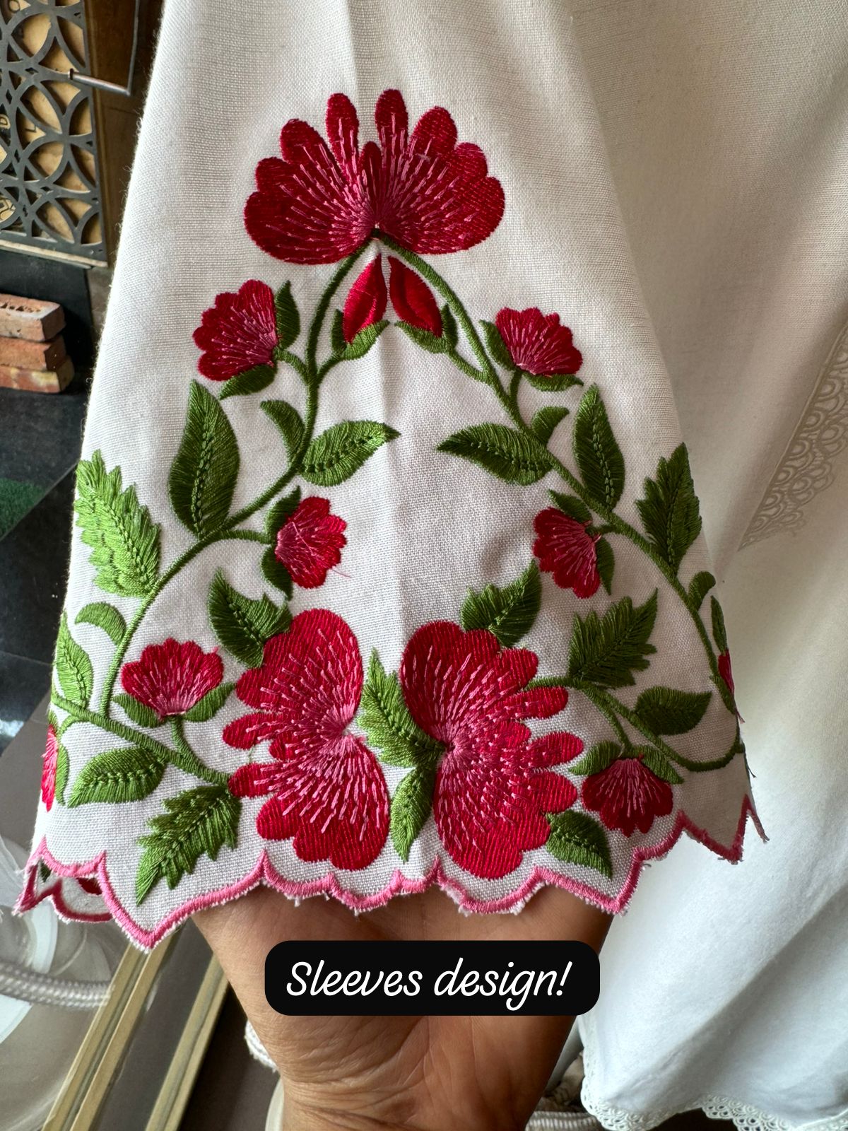 Pure cotton linen stitched tunic with lace