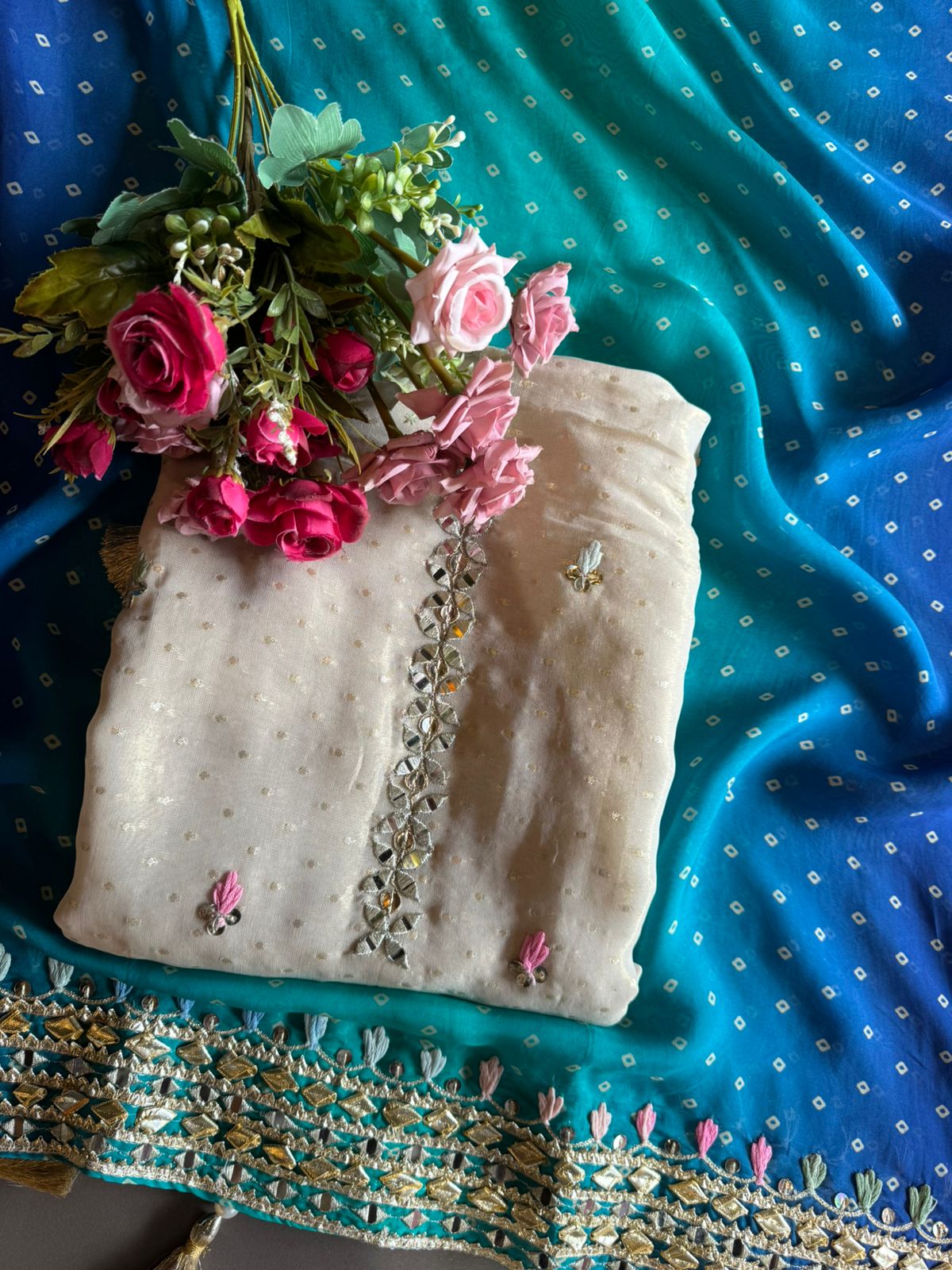 Pure tissue Unstitched Bootiedaar shirt , Ivory in colour