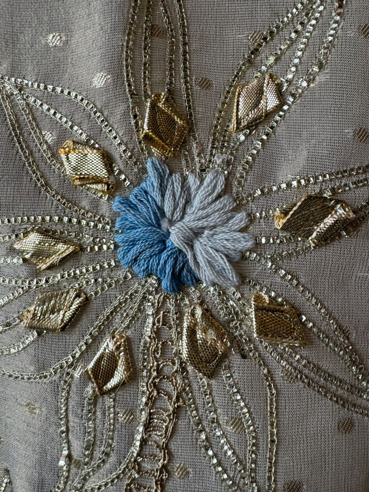 Pure tissue Unstitched Bootiedaar shirt , Ivory in colour