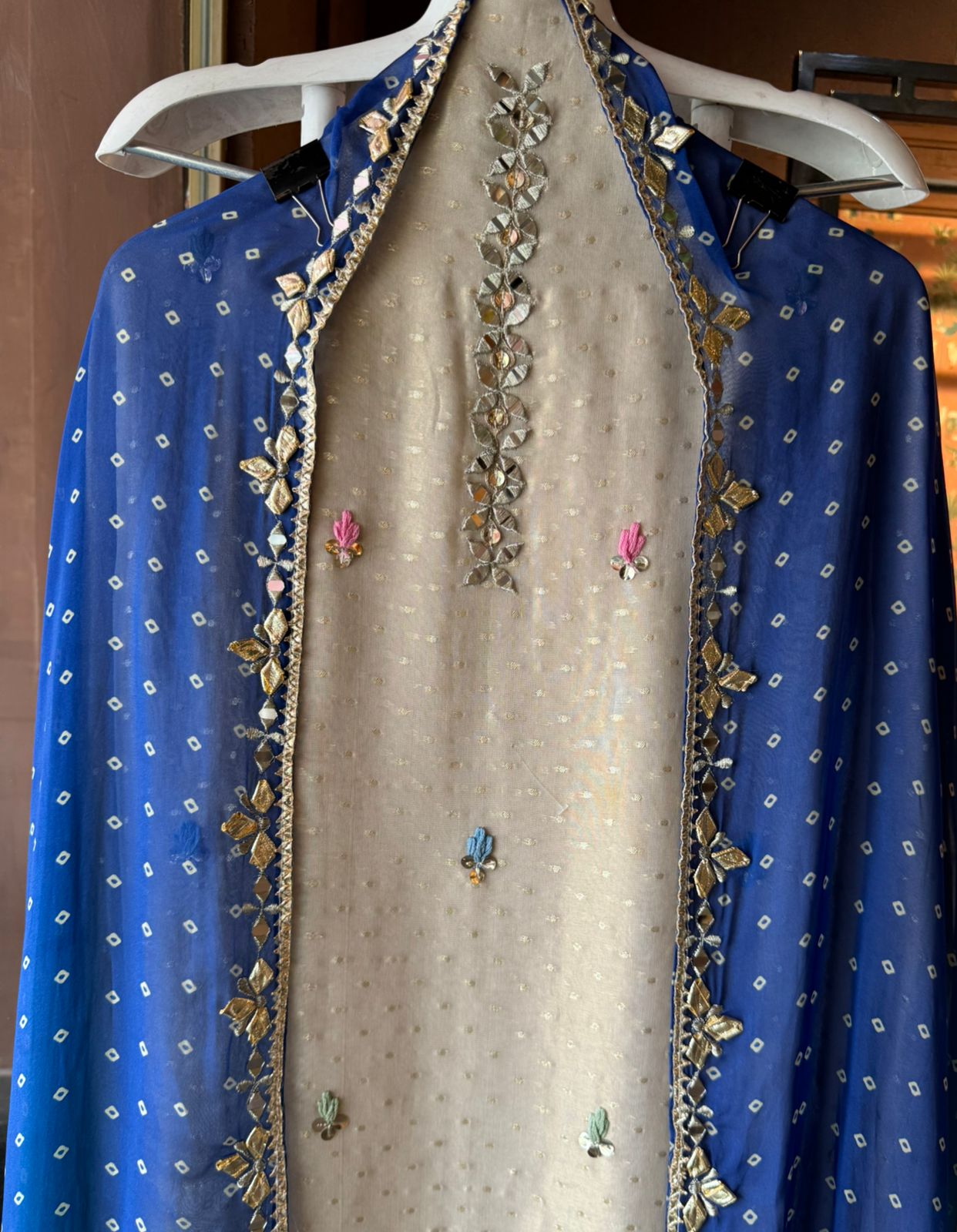 Pure tissue Unstitched Bootiedaar shirt , Ivory in colour