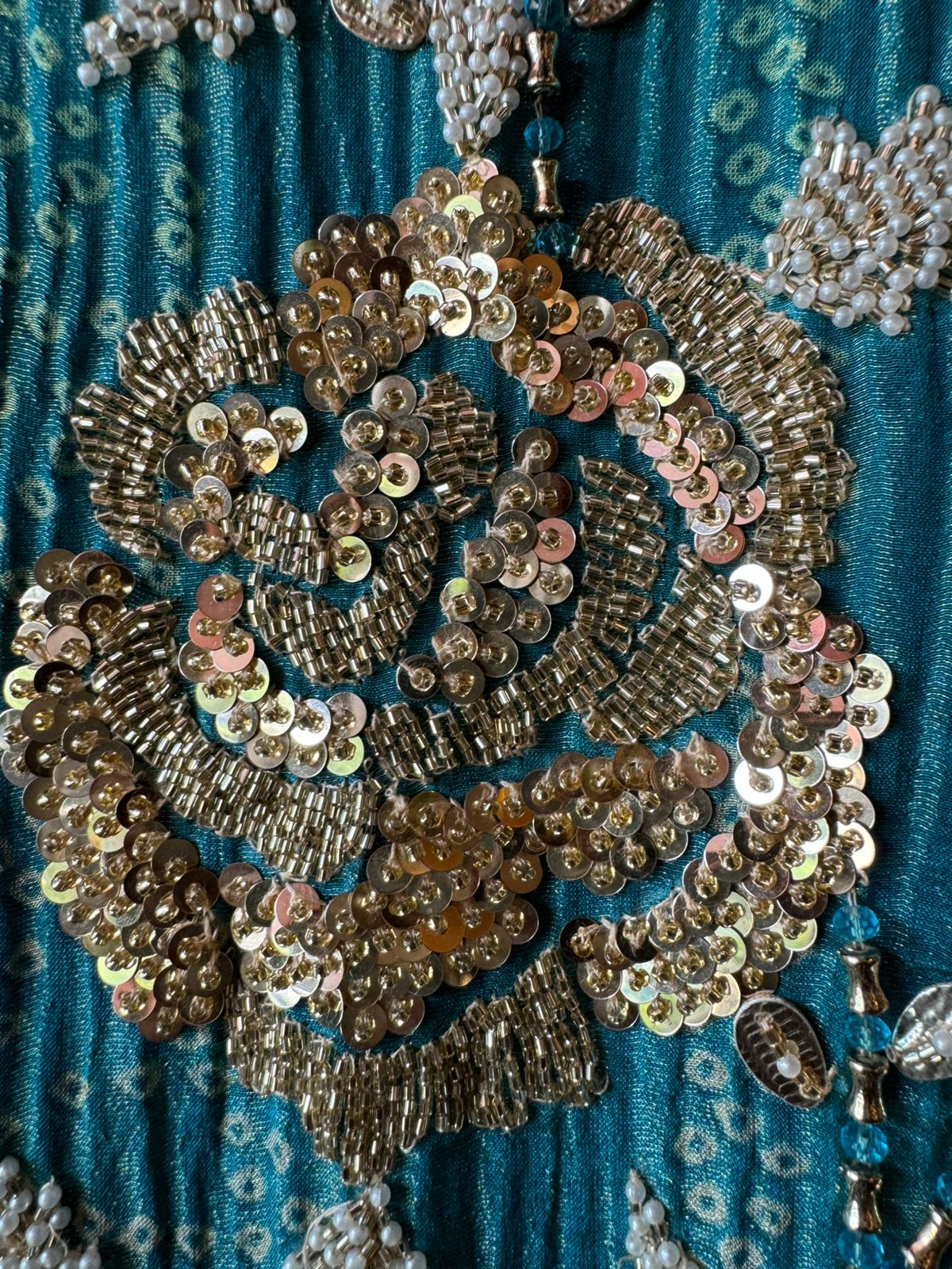 Crushed stretchable Tissue fabric