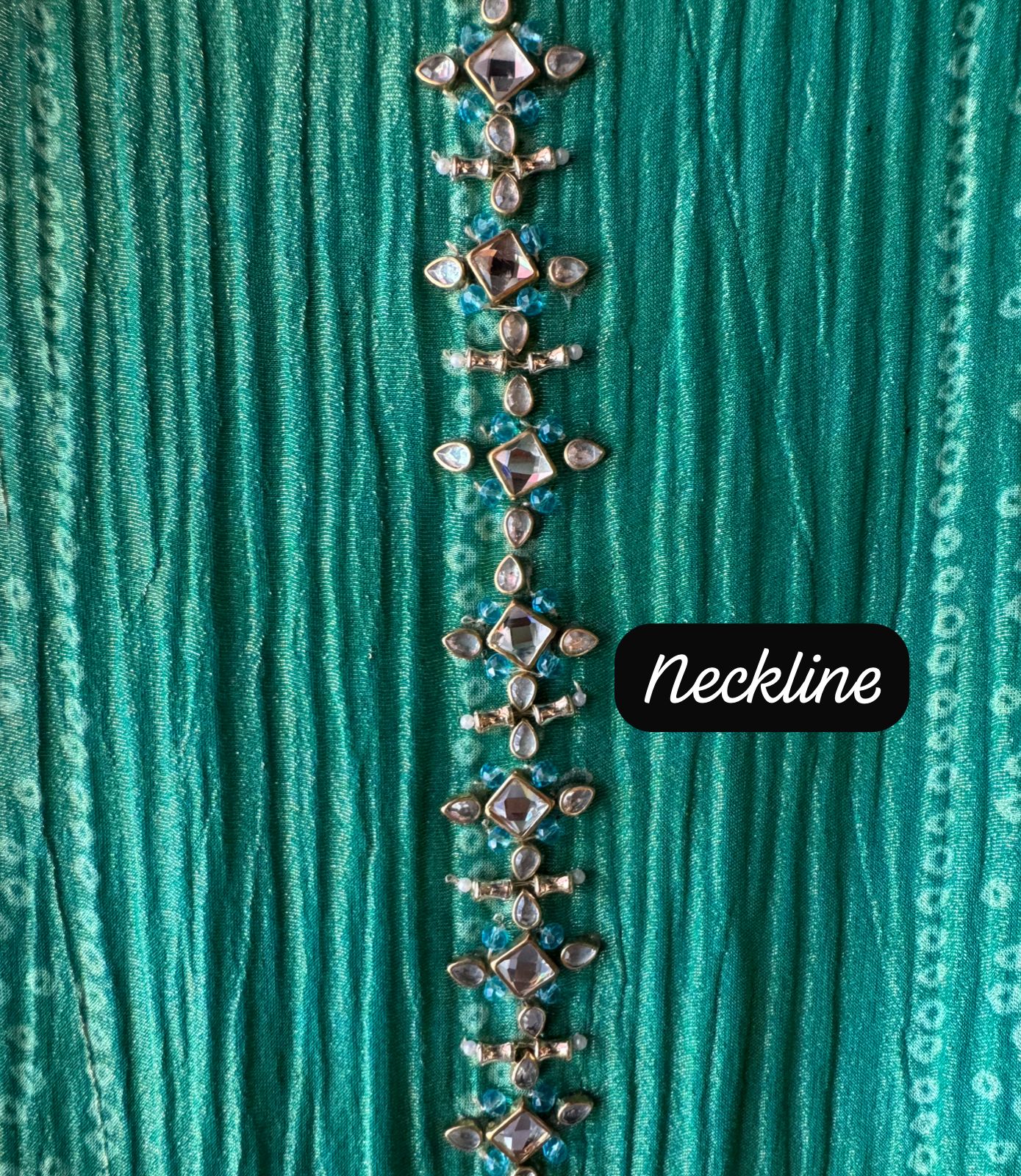 Crushed stretchable Tissue fabric