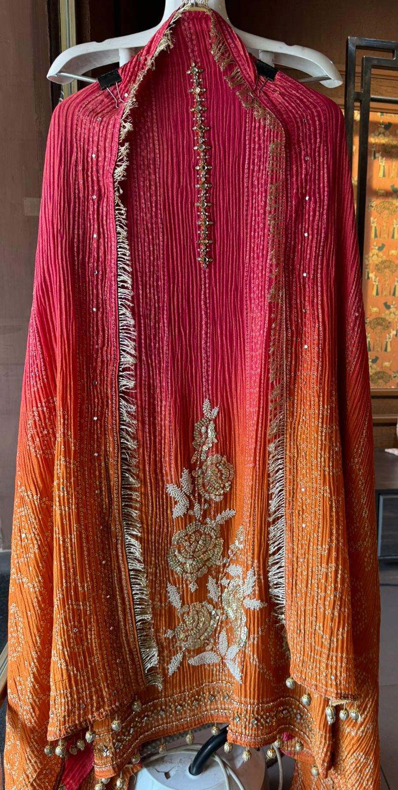 Crushed stretchable Tissue fabric