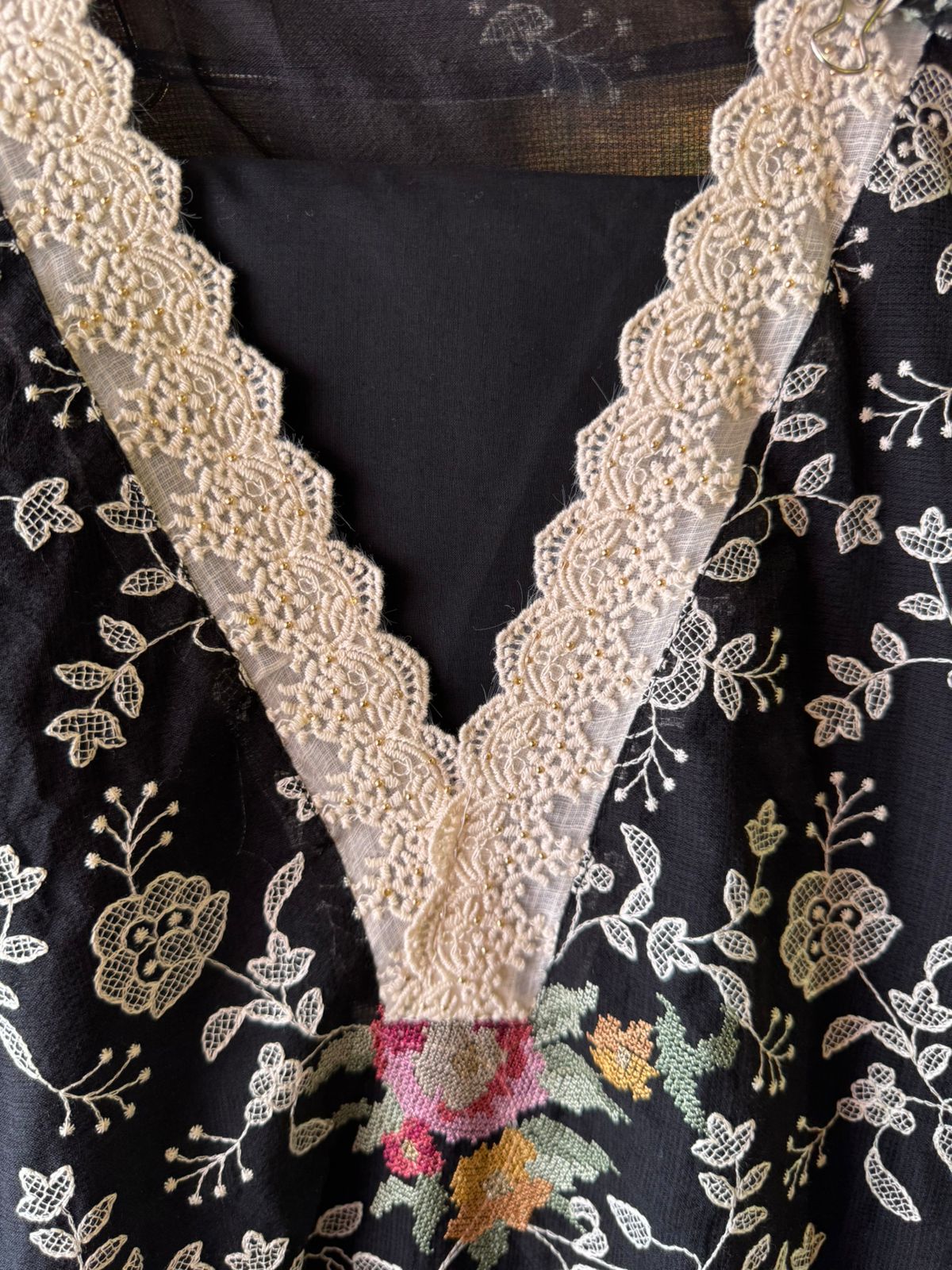 Pure and Soft original Kotta Doria with floral embroidered