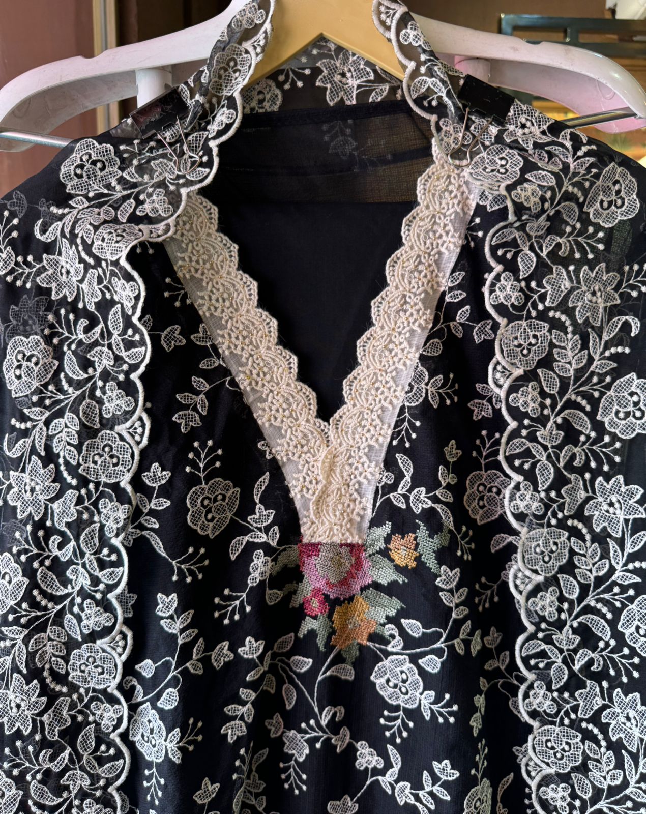 Pure and Soft original Kotta Doria with floral embroidered