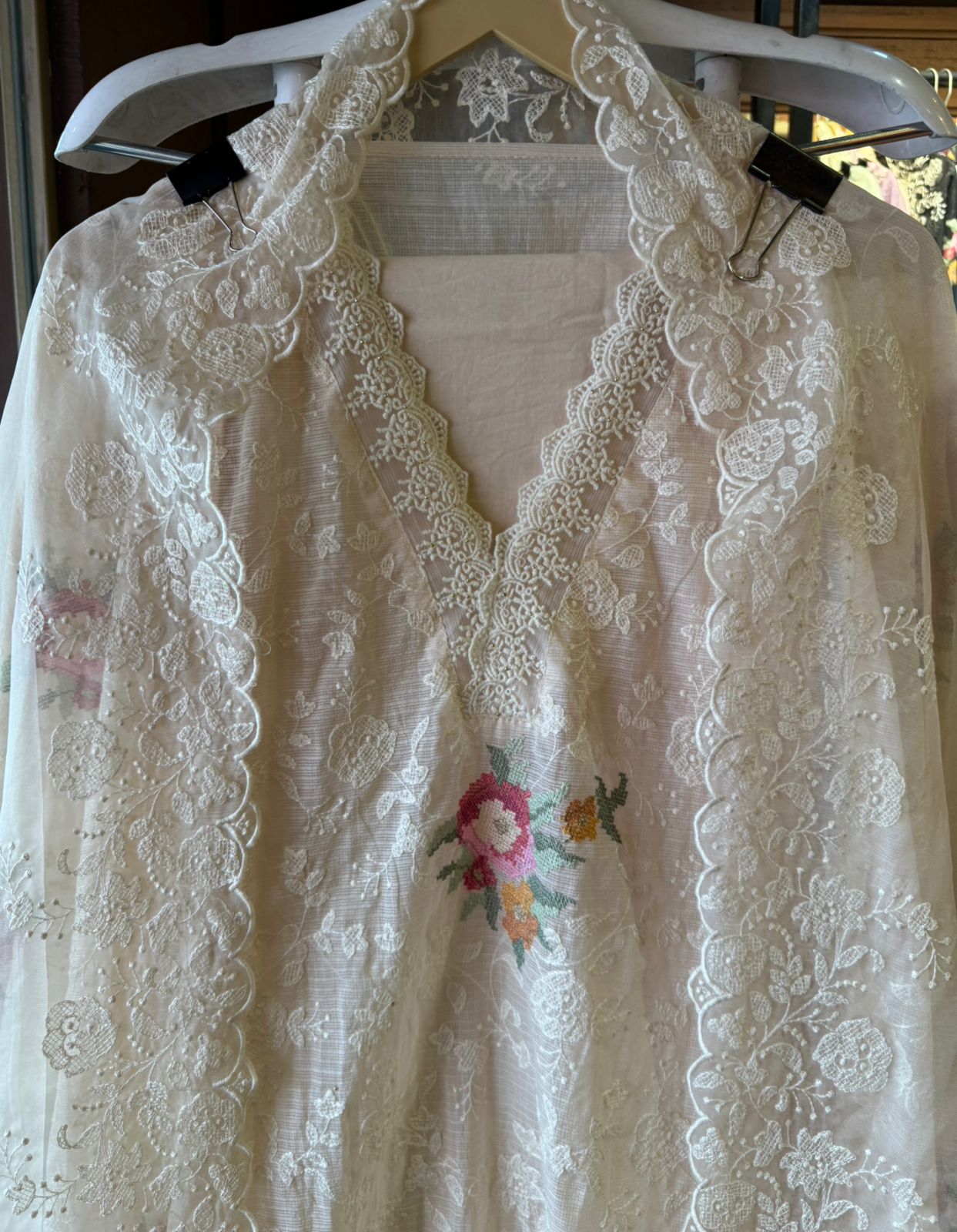 Pure and Soft original Kotta Doria with floral embroidered