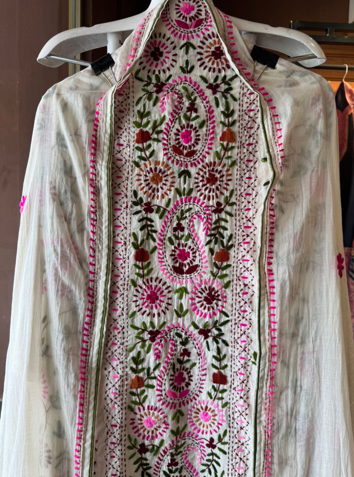 AISHACREATIONS HAS GOT BEAUTIFUL KANTHA WORK SUITS