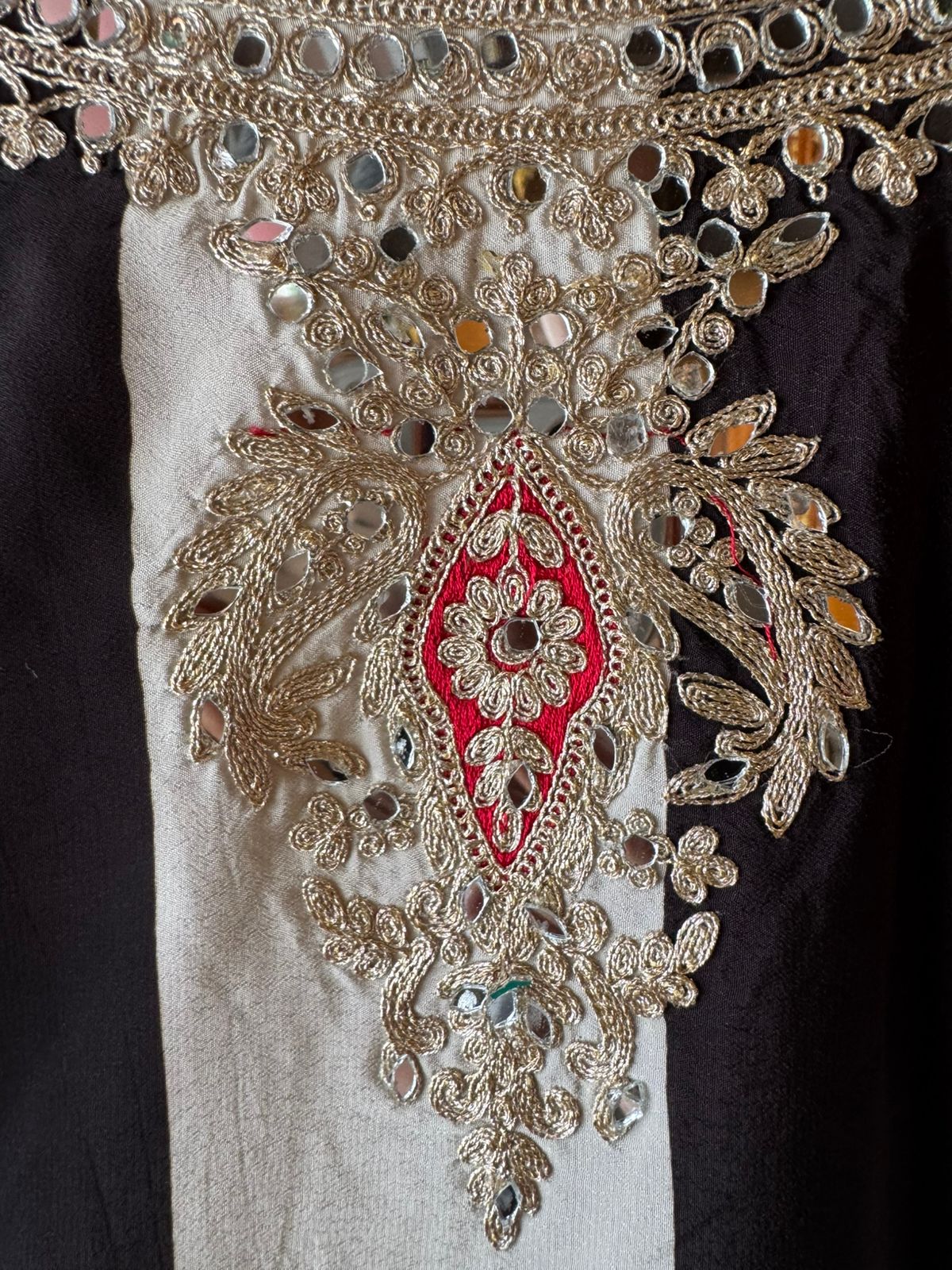 Pure crepe Black and white striped