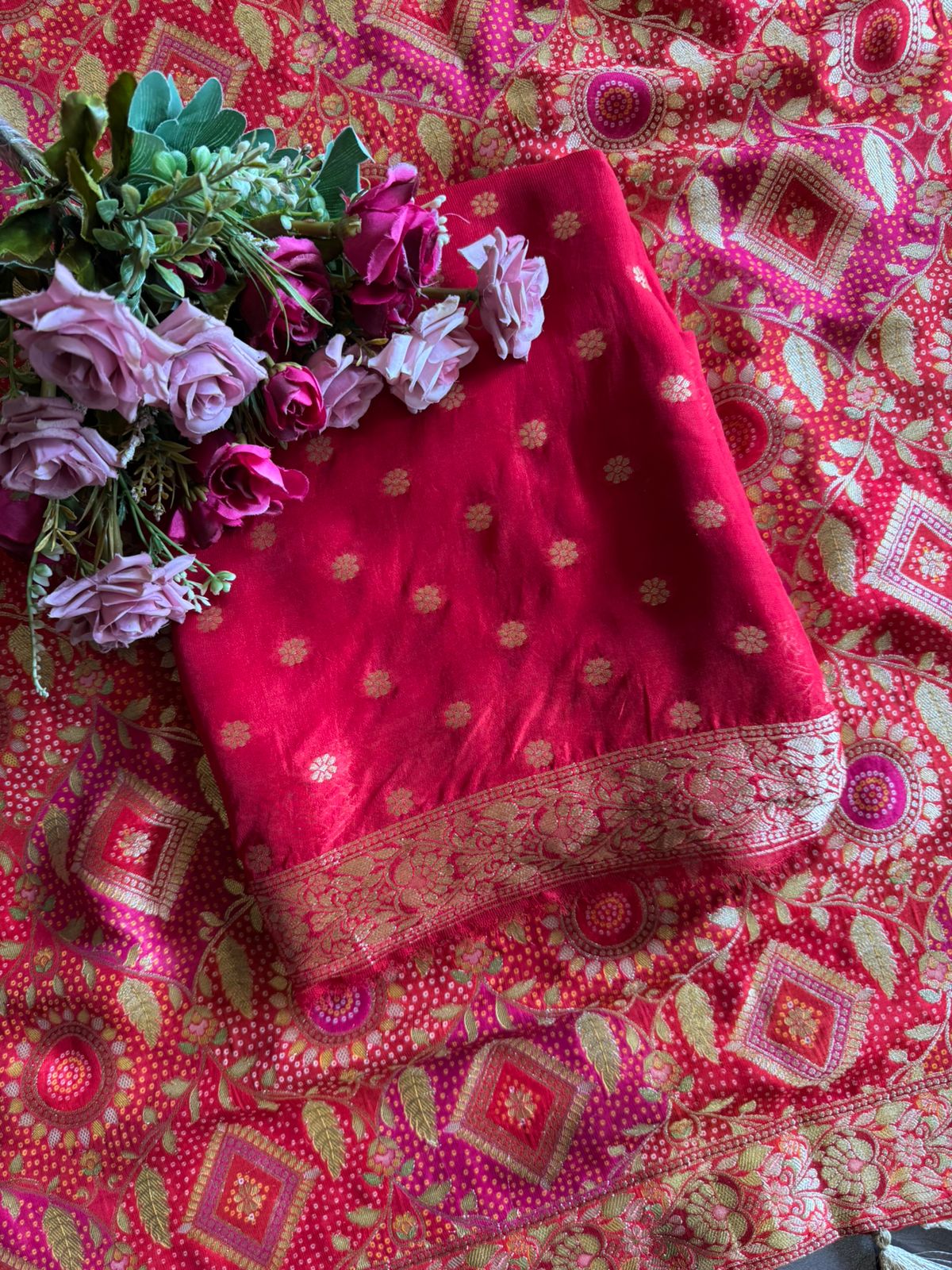 Georgette bootiedaar shirt with No neckline