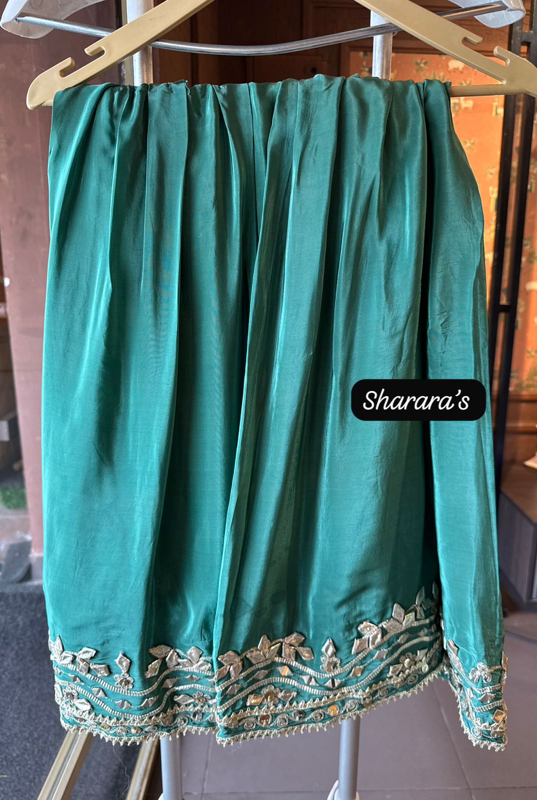 Pure crepe stitched kaaftan set