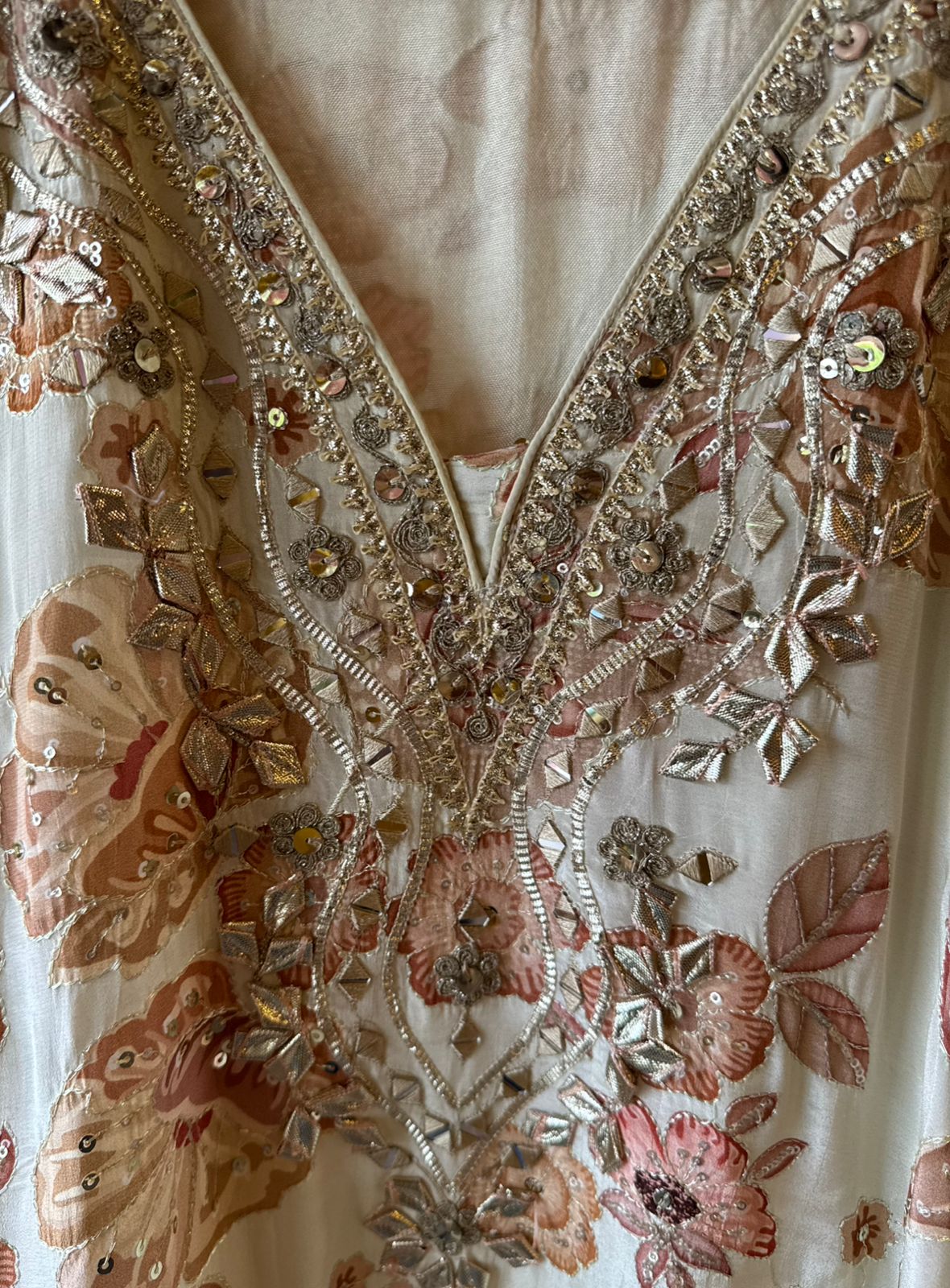 Pure crepe stitched kaaftan set