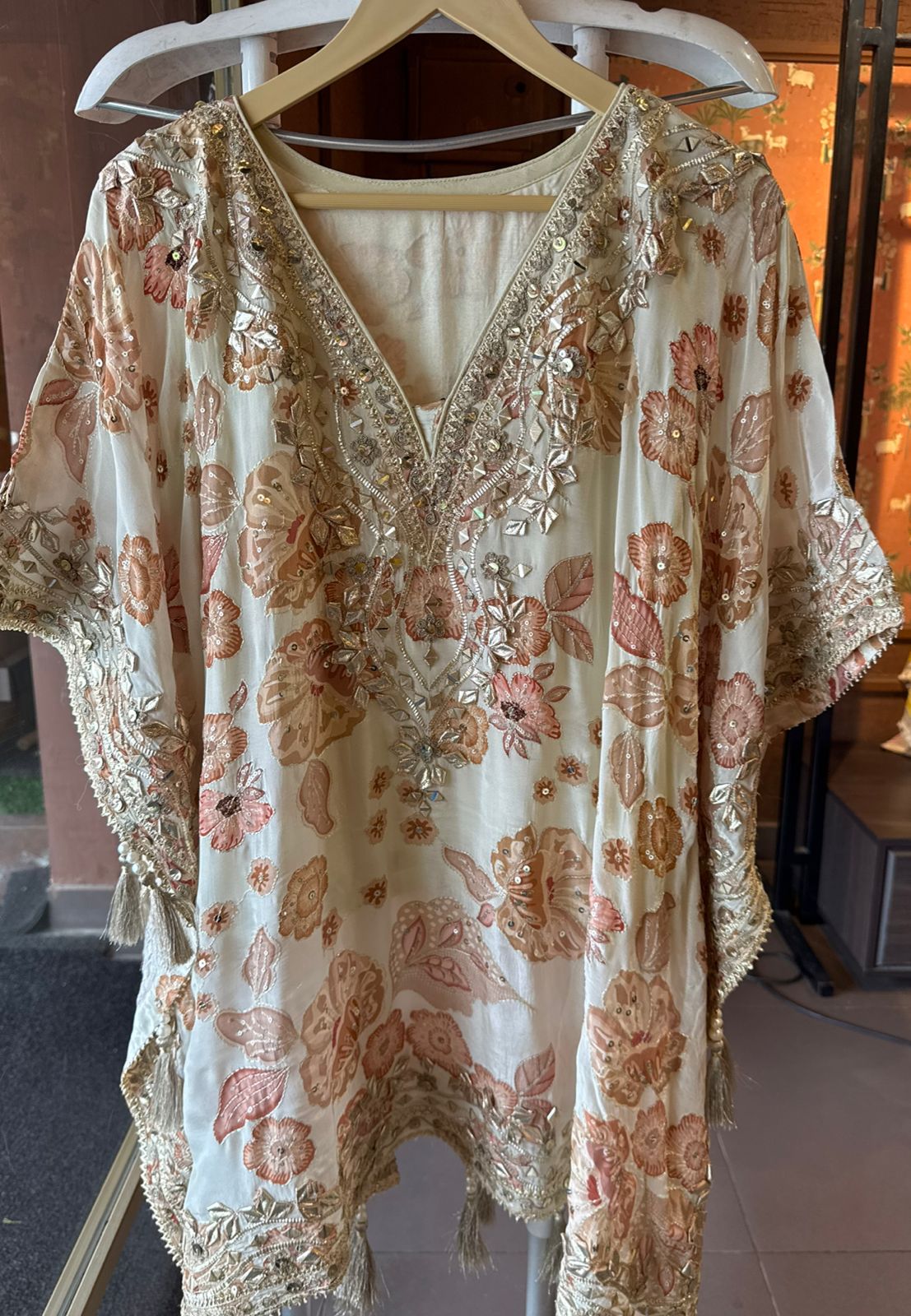 Pure crepe stitched kaaftan set