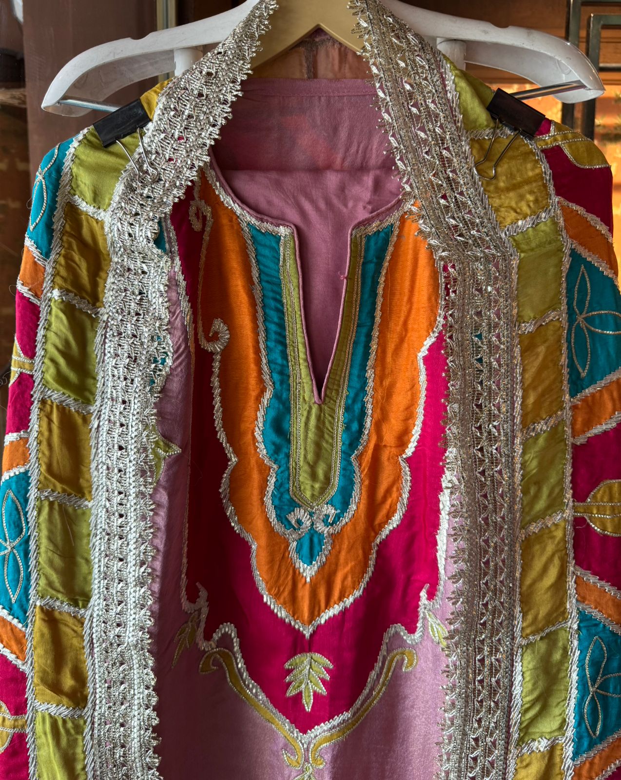 Soft tissue unstitched shirt