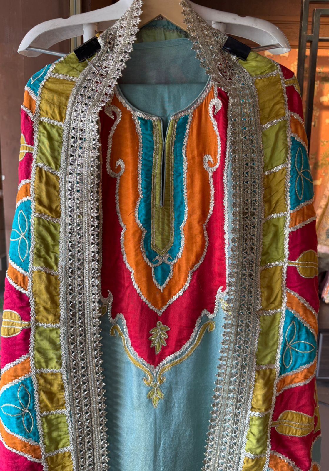 Soft tissue unstitched shirt