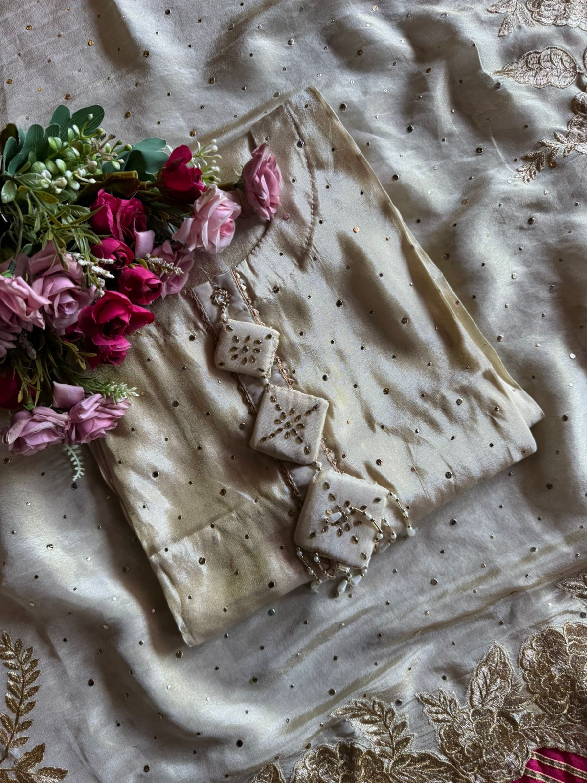 Soft shimmer tissue Unstitched full size Suit