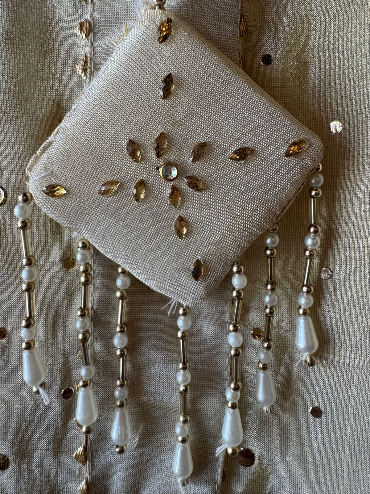 Soft shimmer tissue Unstitched full size Suit