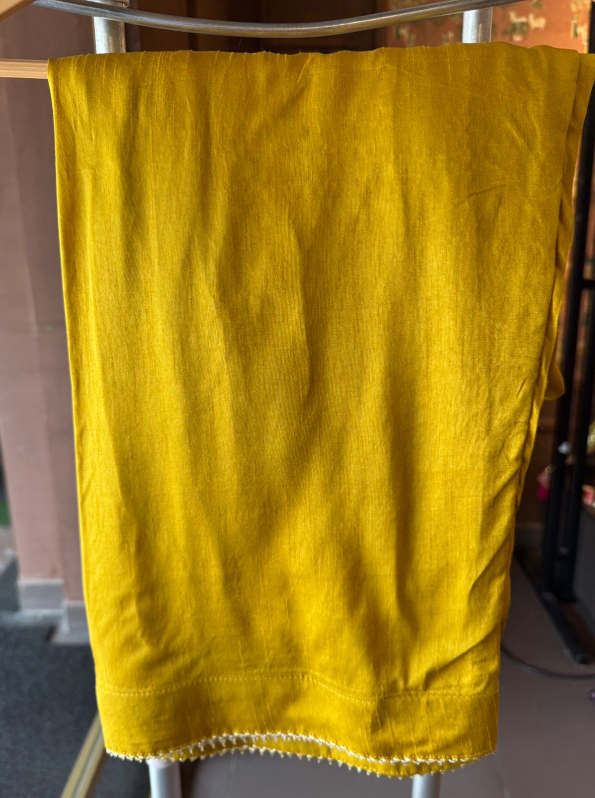 Pure 100% silk Kurta with Very beautiful Gold Zari