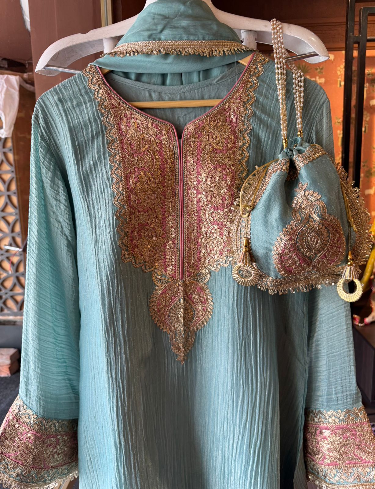 Crushed tissue stitched Shirt