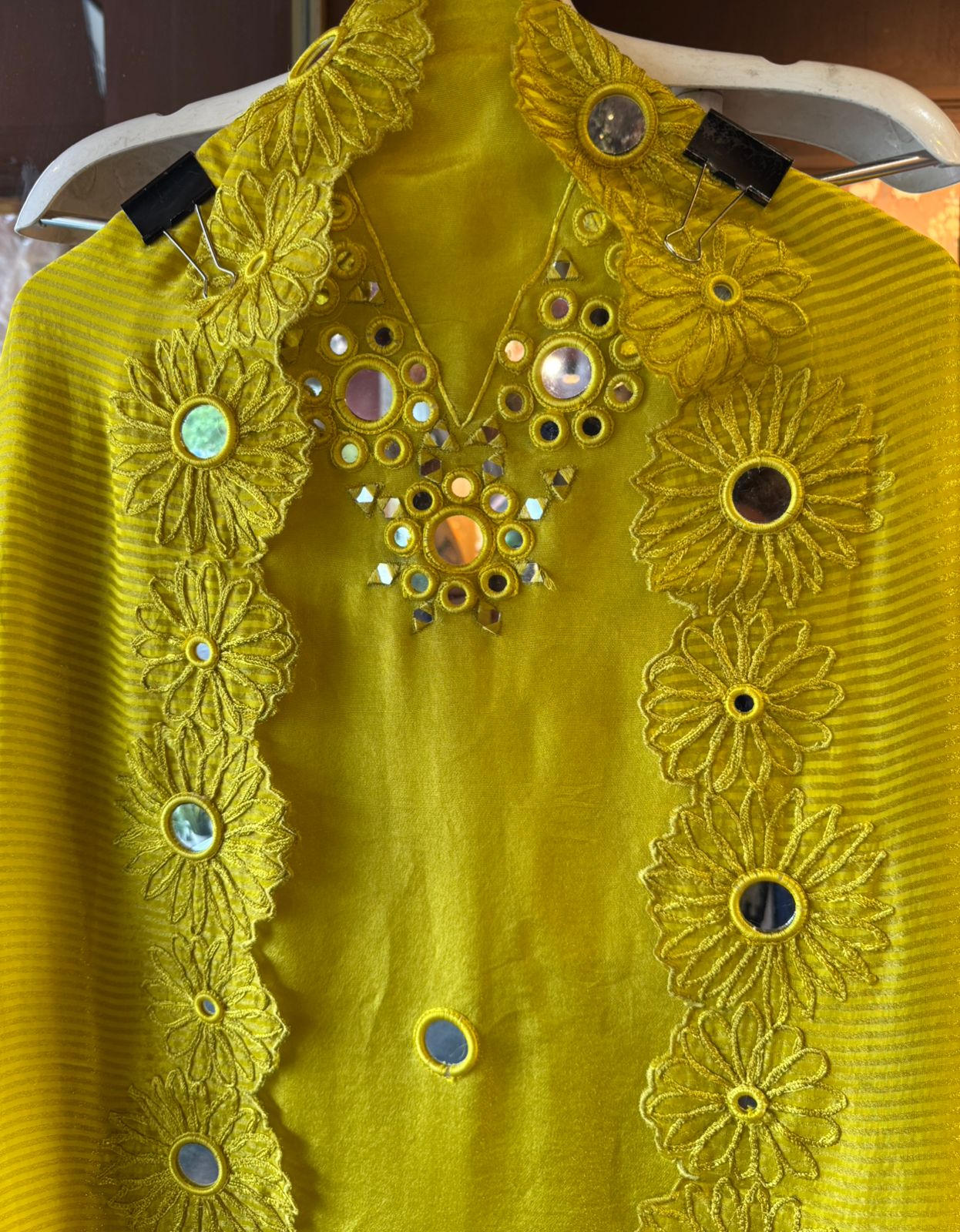 Shimmer tissue unstitched Suits