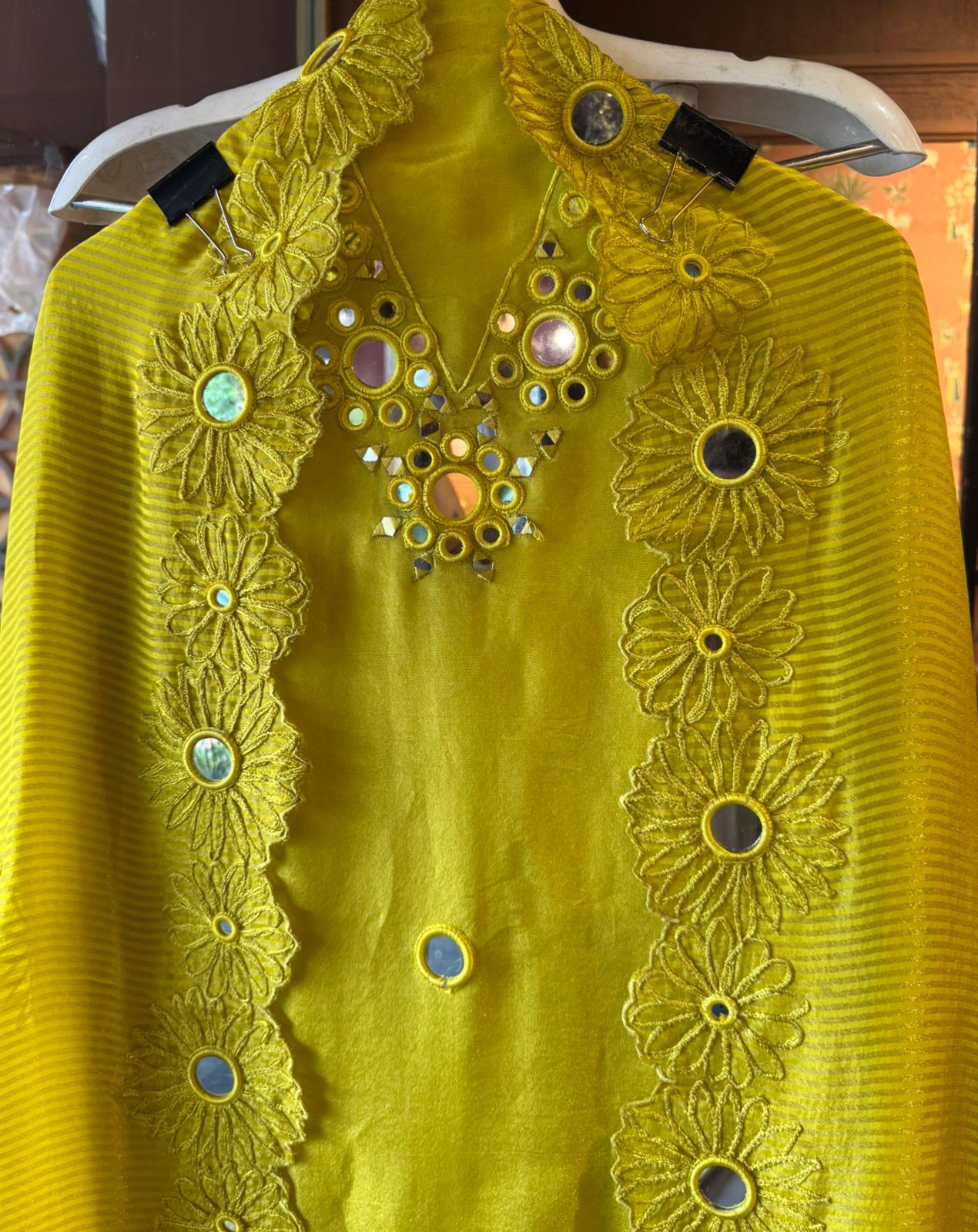 Shimmer tissue unstitched Suits