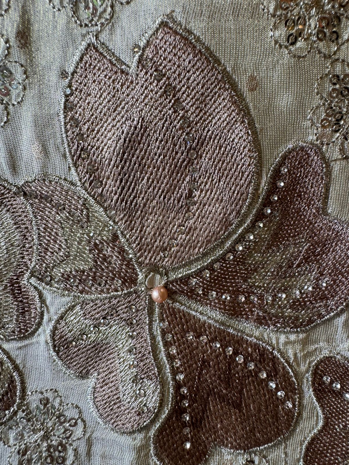 Soft shimmer tissue Unstitched Full size shirt