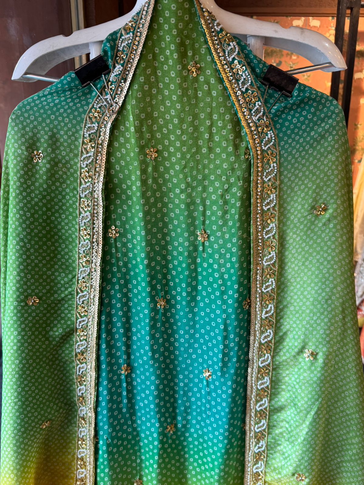 Shimmer soft tissue with lovely ombré effect with bandhani print