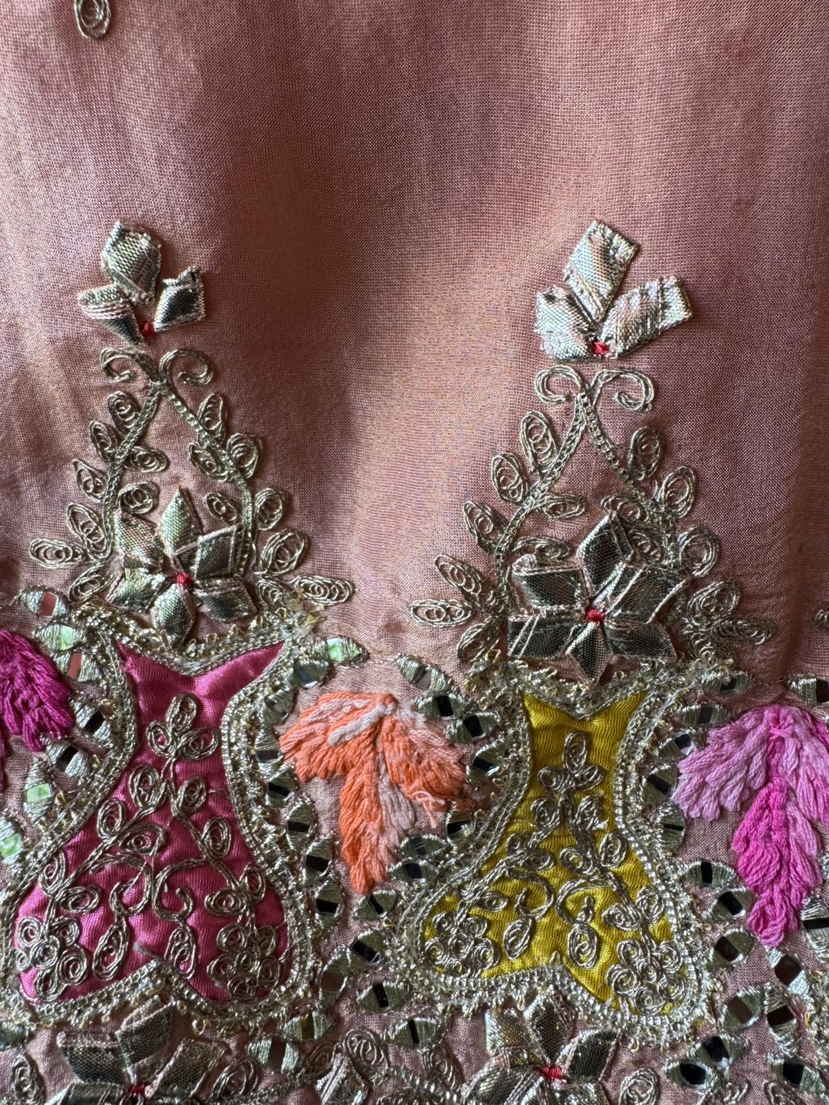 ETHNIC TRADITIONAL UNSTITCHED SUIT