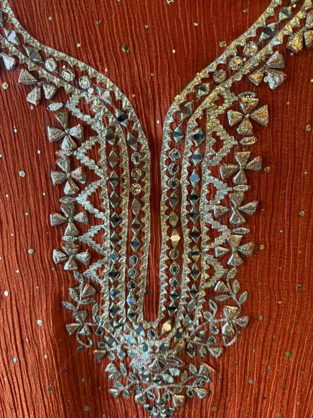 Crushed tissue unstitched shirt