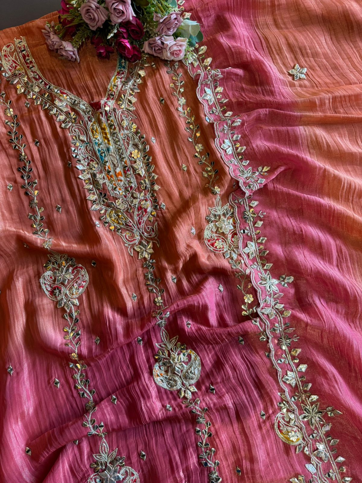 Crushed stretchable Tissue fabric