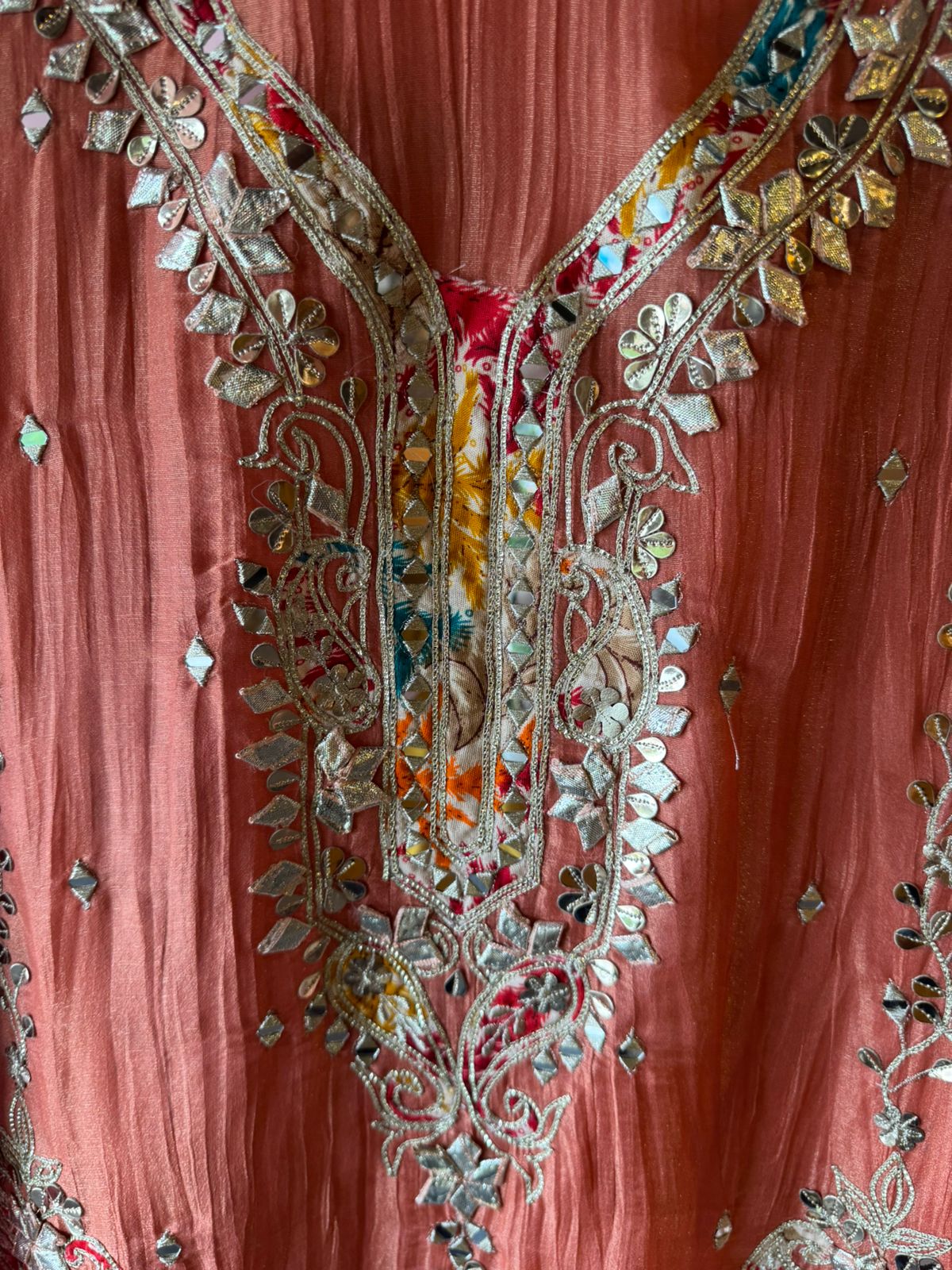 Crushed stretchable Tissue fabric