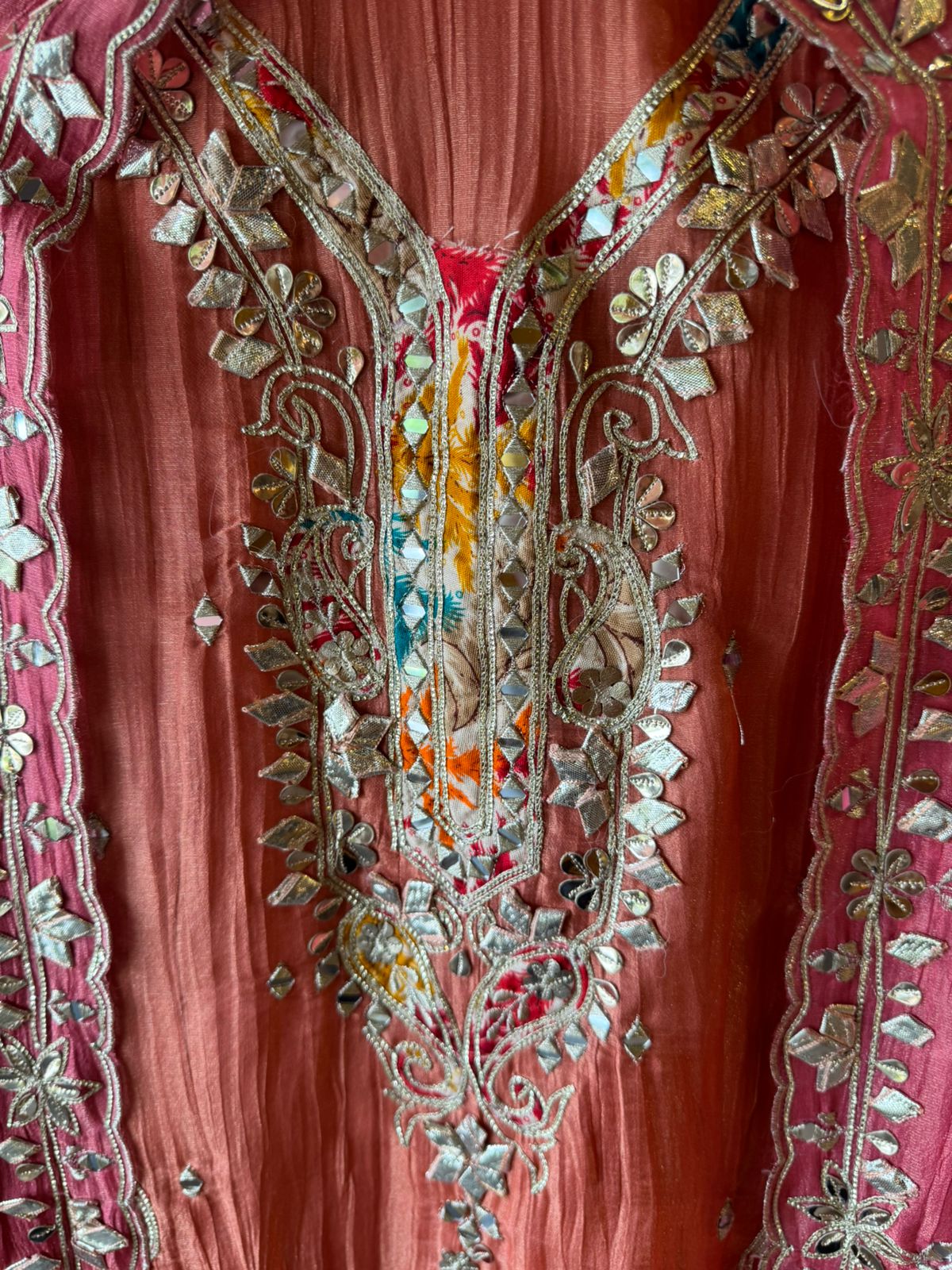 Crushed stretchable Tissue fabric