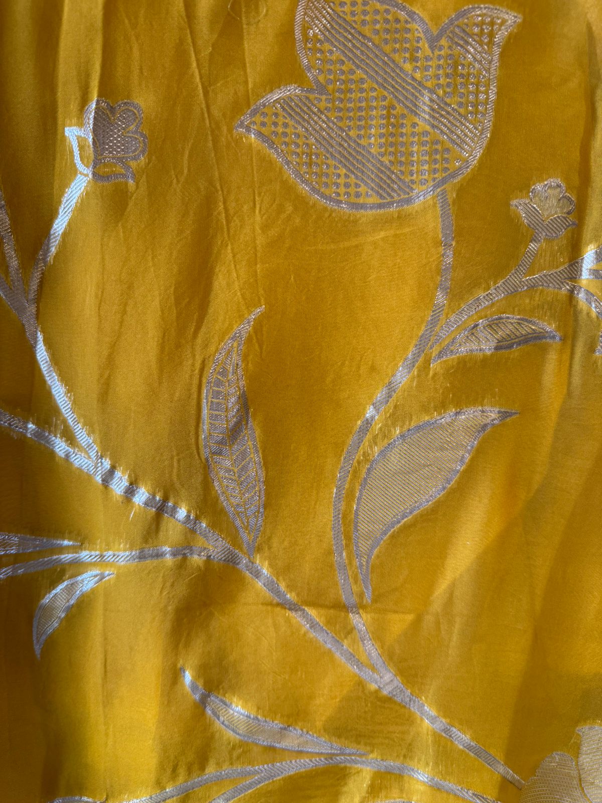 Beautiful and an Elegant traditional south Asian outfit