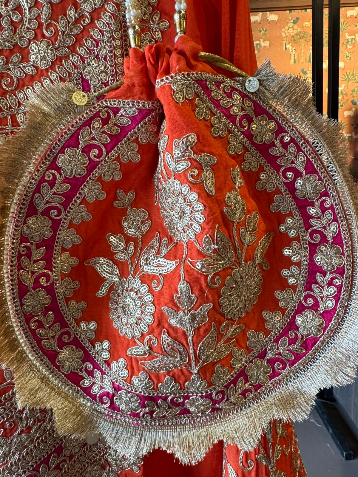 Pure 100% silk Kurta with Very beautiful Gold Zari