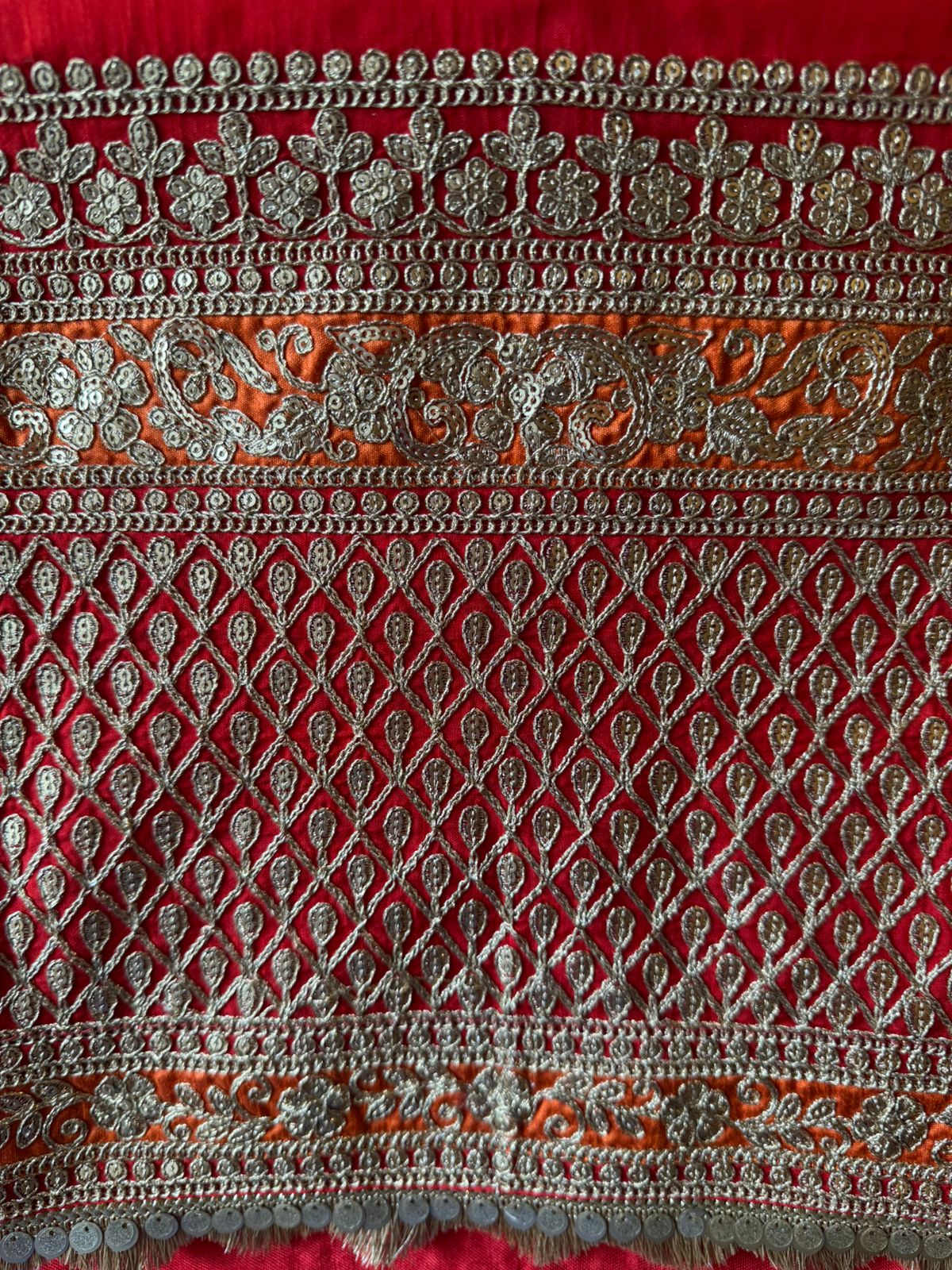 Pure 100% silk Kurta with Very beautiful Gold Zari