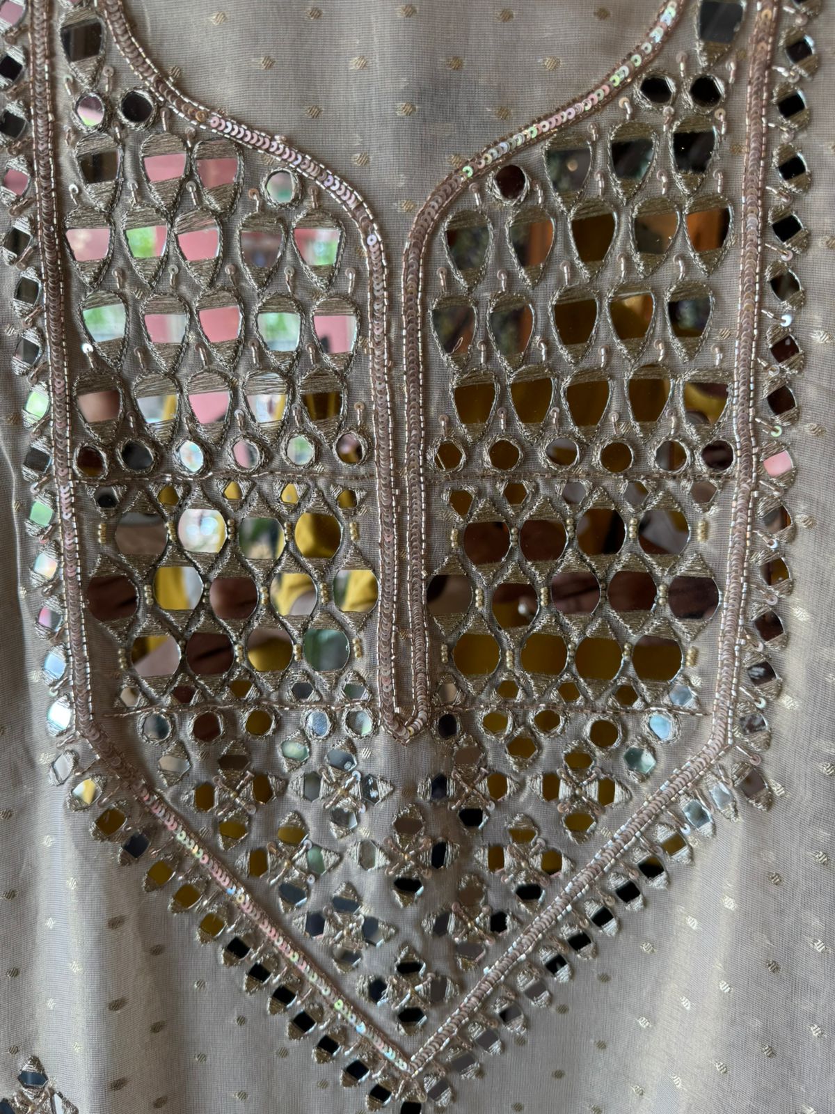 Tissue Off-white/ivory with a subtle sheen