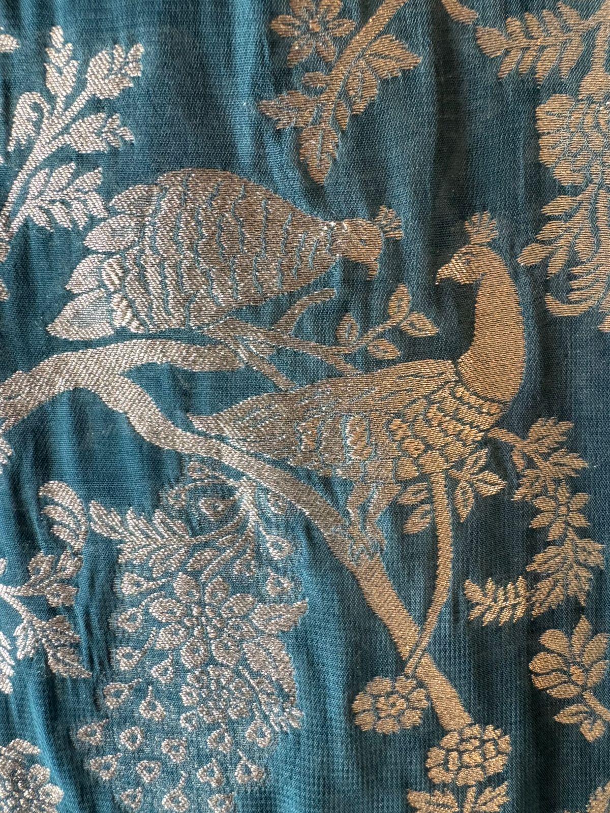 Golden zari woven in a fine Banarasi-style Shirt