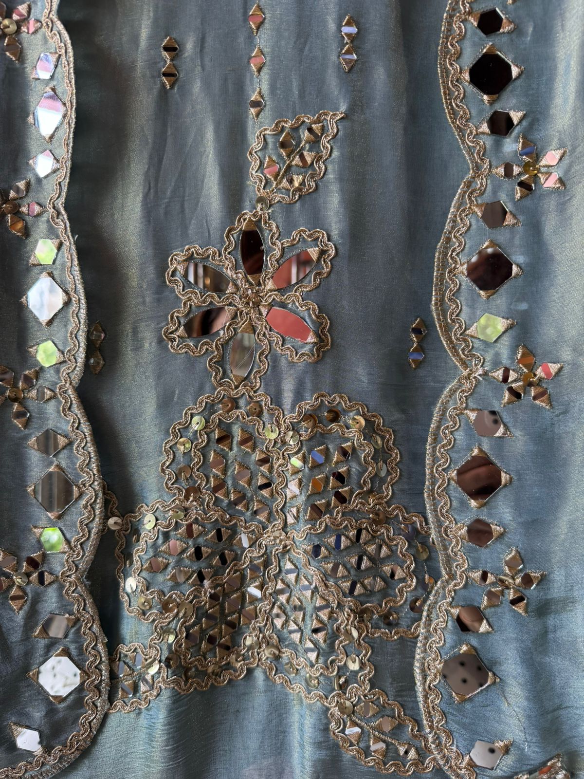 Shimmer Soft tissue shirt