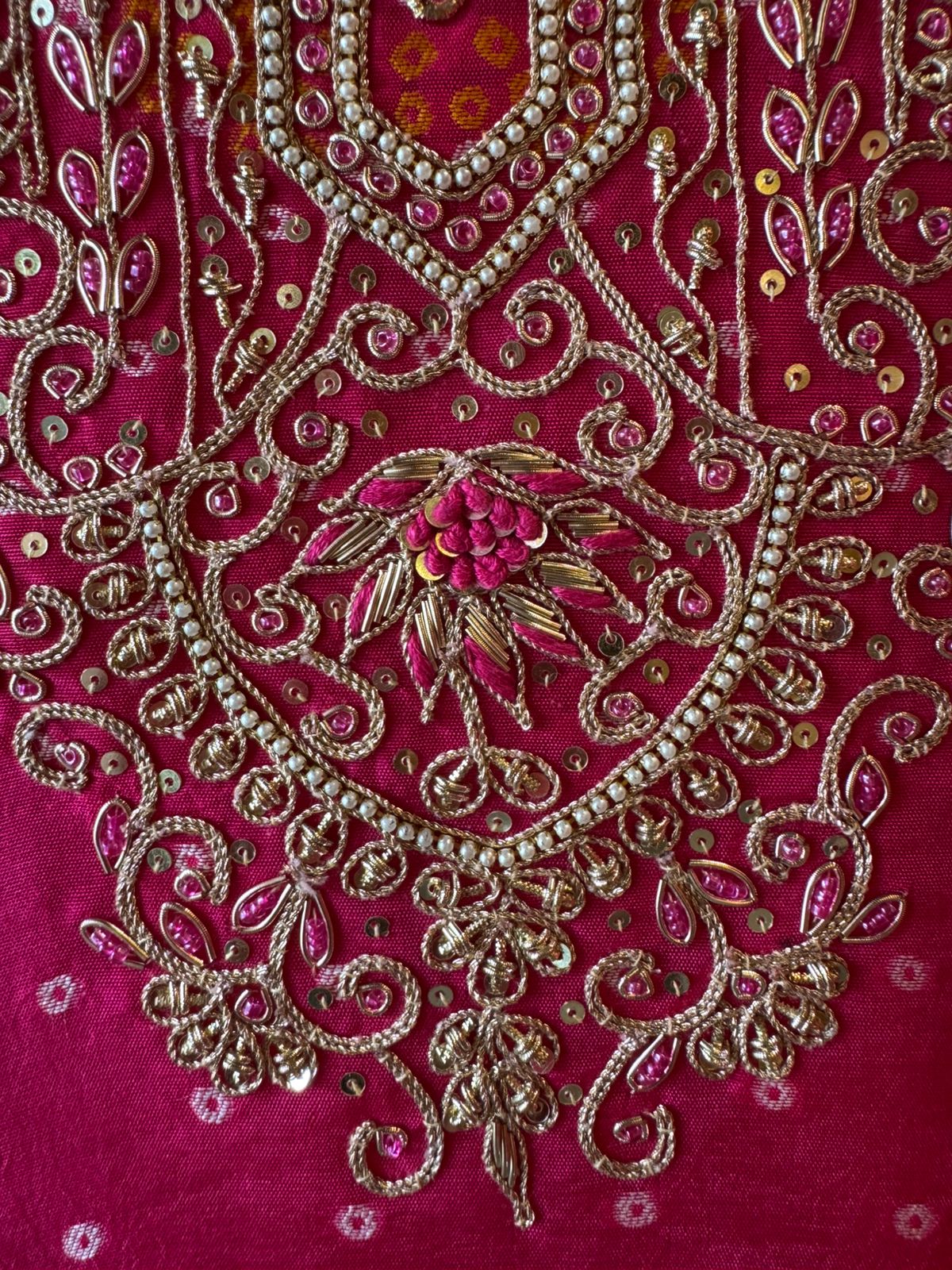 Rich embroidery and woven Outfit