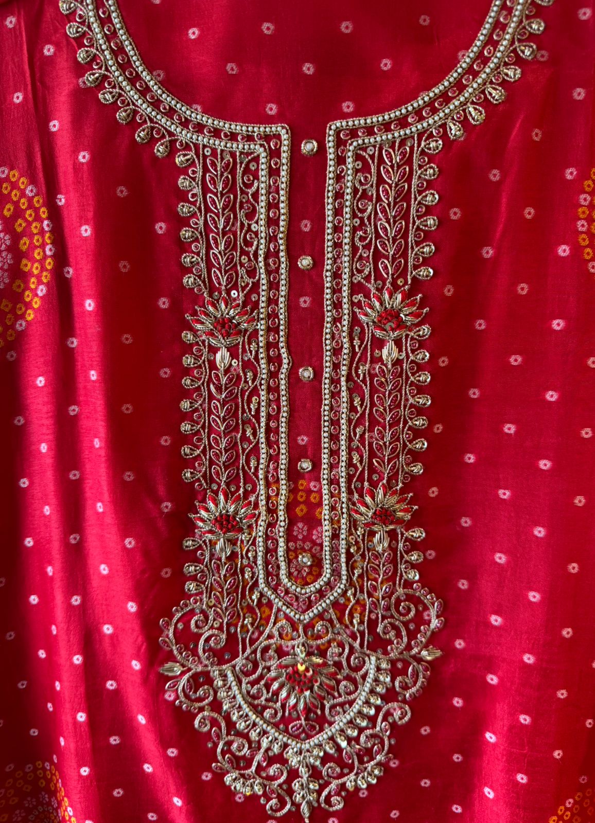 Rich embroidery and woven Outfit