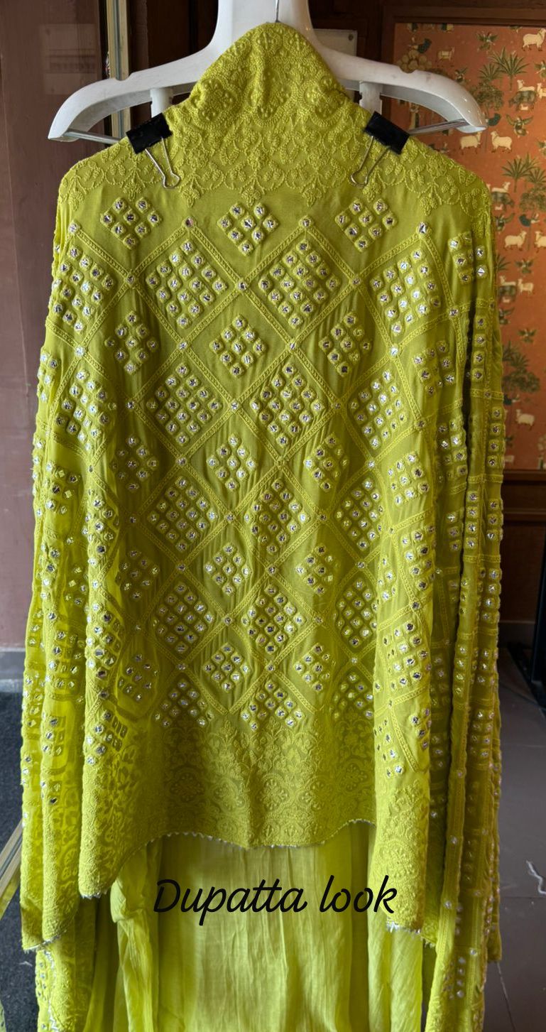 BEAUTIFUL ETHNIC SUIT SET