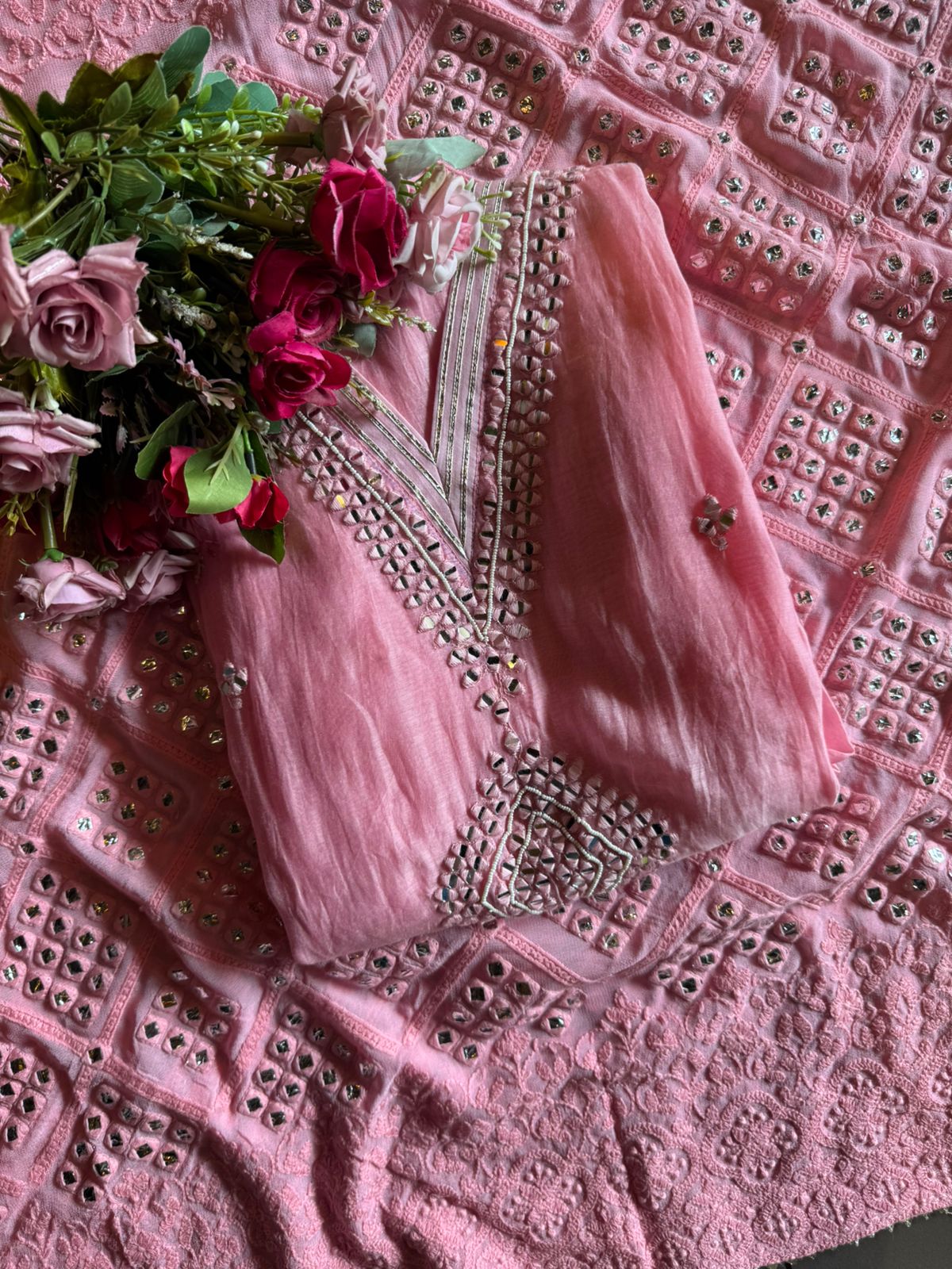 BEAUTIFUL ETHNIC SUIT SET