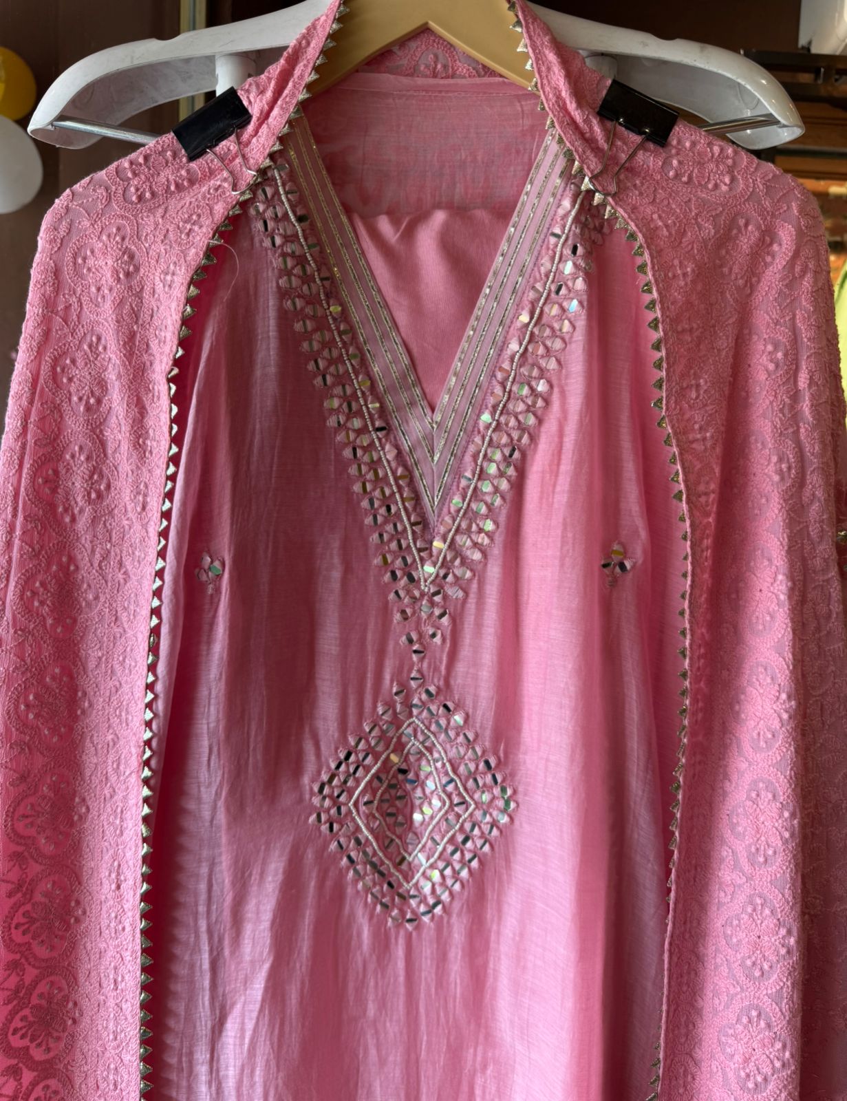 BEAUTIFUL ETHNIC SUIT SET