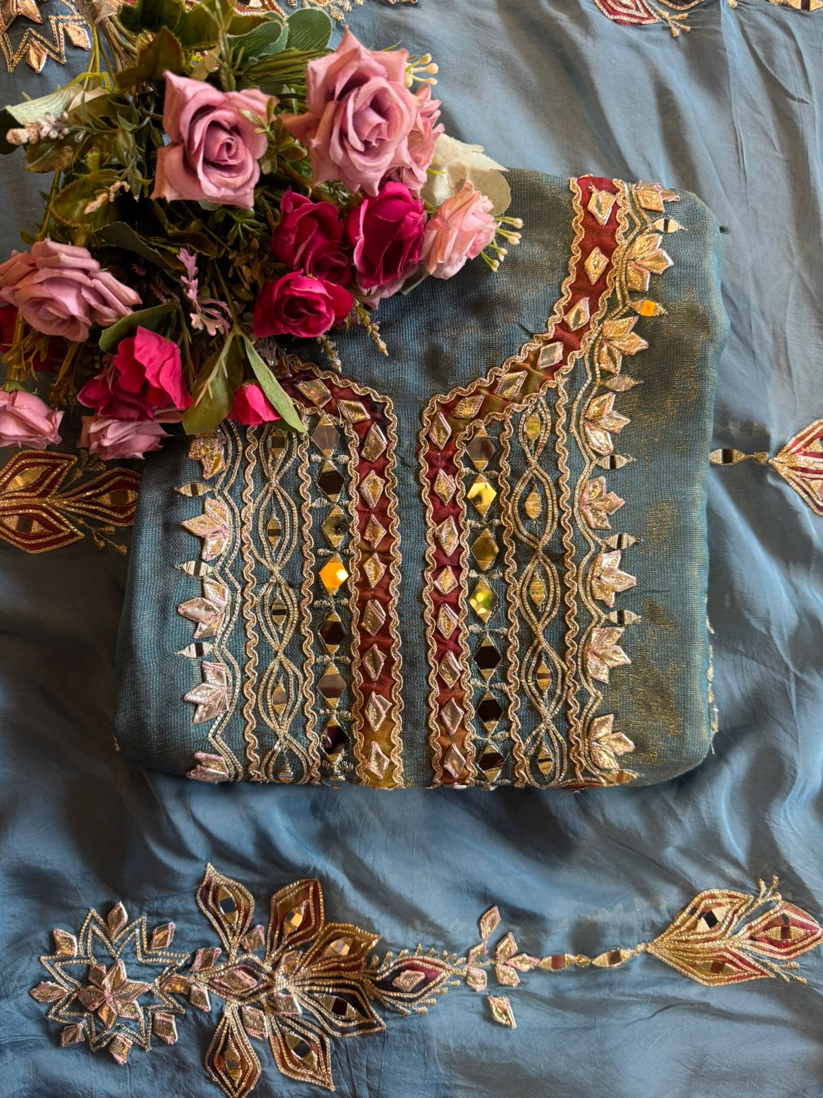 Traditional ethnic suit