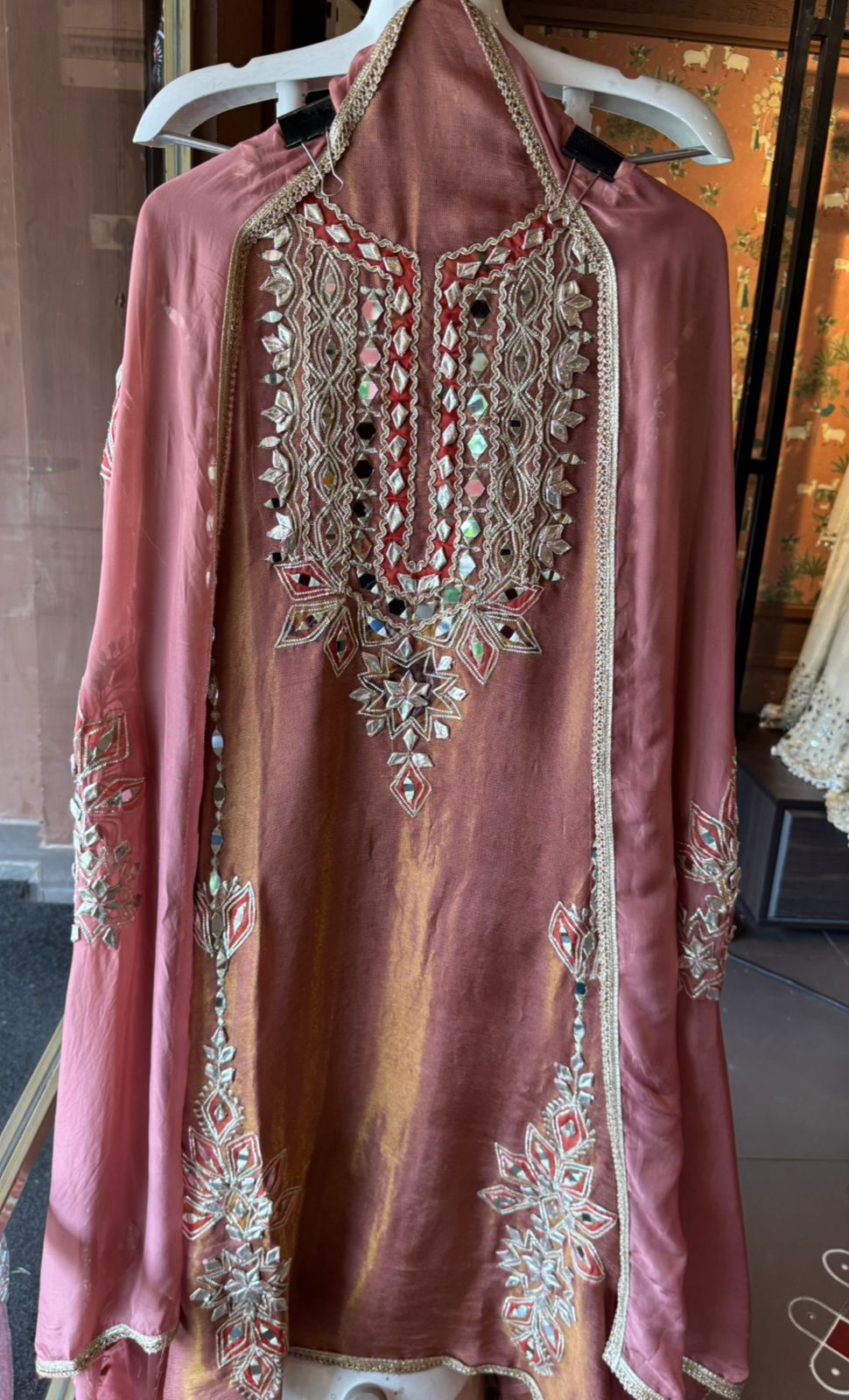 Traditional ethnic suit
